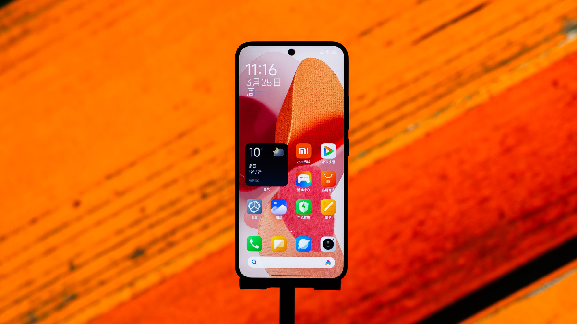 Cận cảnh Xiaomi 14 màu 