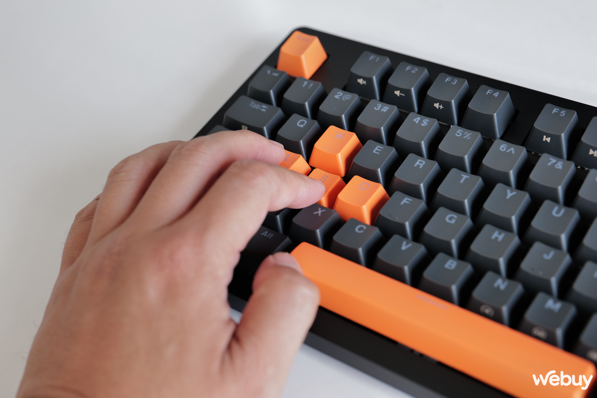 Thương hiệu chuyên ốp lưng Spigen giờ có cả bàn phím cơ cao cấp, dùng thử xem sao?- Ảnh 21.