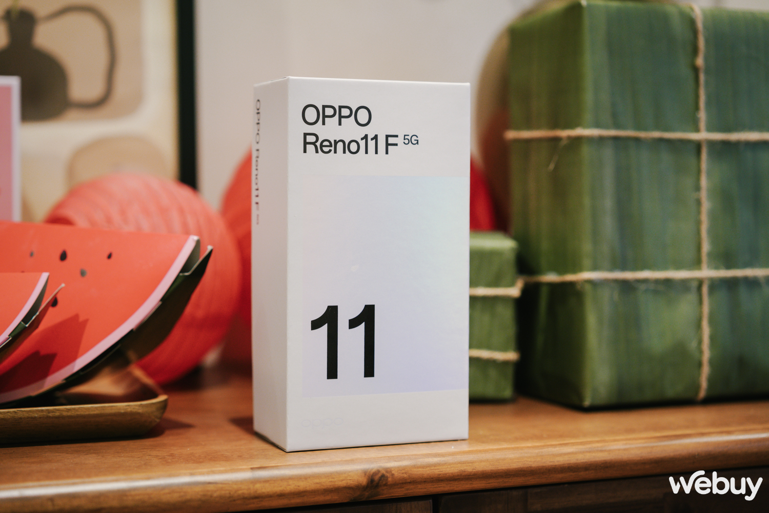 Đập hộp OPPO Reno11 F 5G: Mặt lưng 'lượn sóng', cấu hình ngang ngửa Reno11 5G- Ảnh 2.