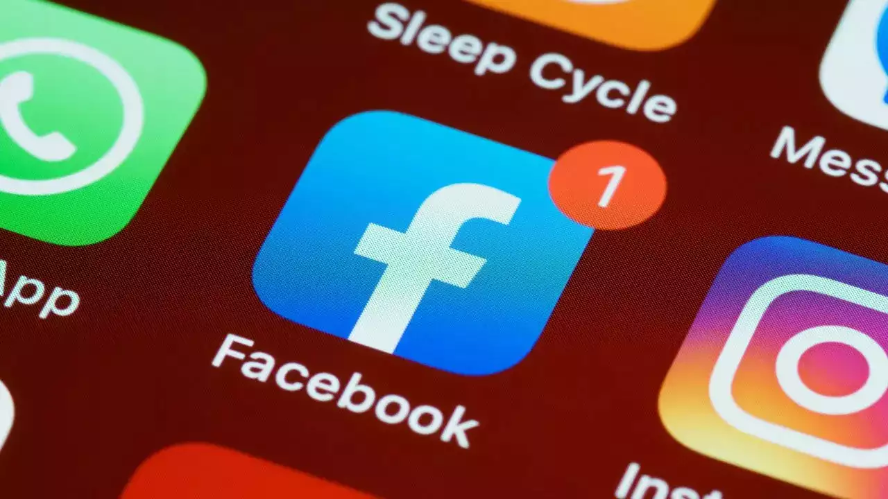 "Âm mưu bí ẩn" đằng sau vụ Facebook bị sập toàn cầu: Vì sao nguyên nhân thật sự bị giấu kín?- Ảnh 2.