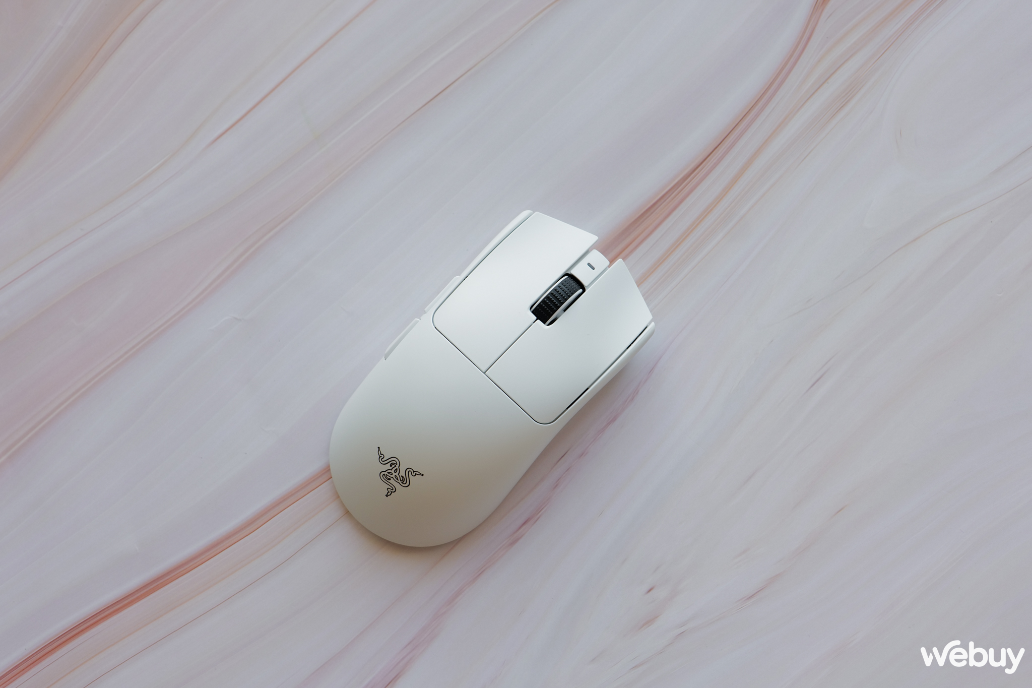 Trên tay Razer Viper V3 Pro: Chuột không dây siêu nhẹ hướng tới tuyển thủ eSports- Ảnh 5. Trên tay Razer Viper V3 Pro: Chuột không dây siêu nhẹ hướng tới tuyển thủ eSports- Ảnh 5.