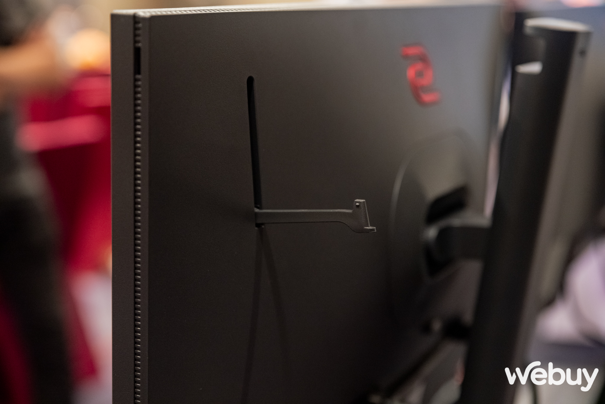 Zowie ra mắt màn hình 540Hz, chuột không dây công thái học: Vũ khí khủng dành cho game thủ chuyên nghiệp là đây chứ đâu- Ảnh 2.