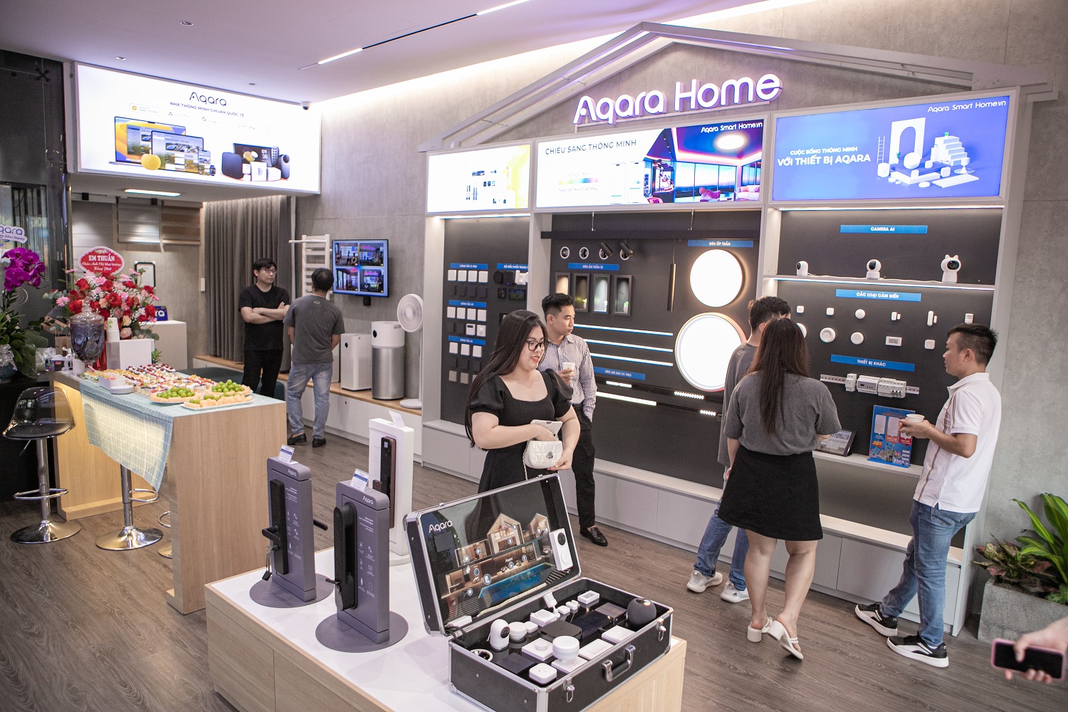 Men onlaynda otkinchini sikdim