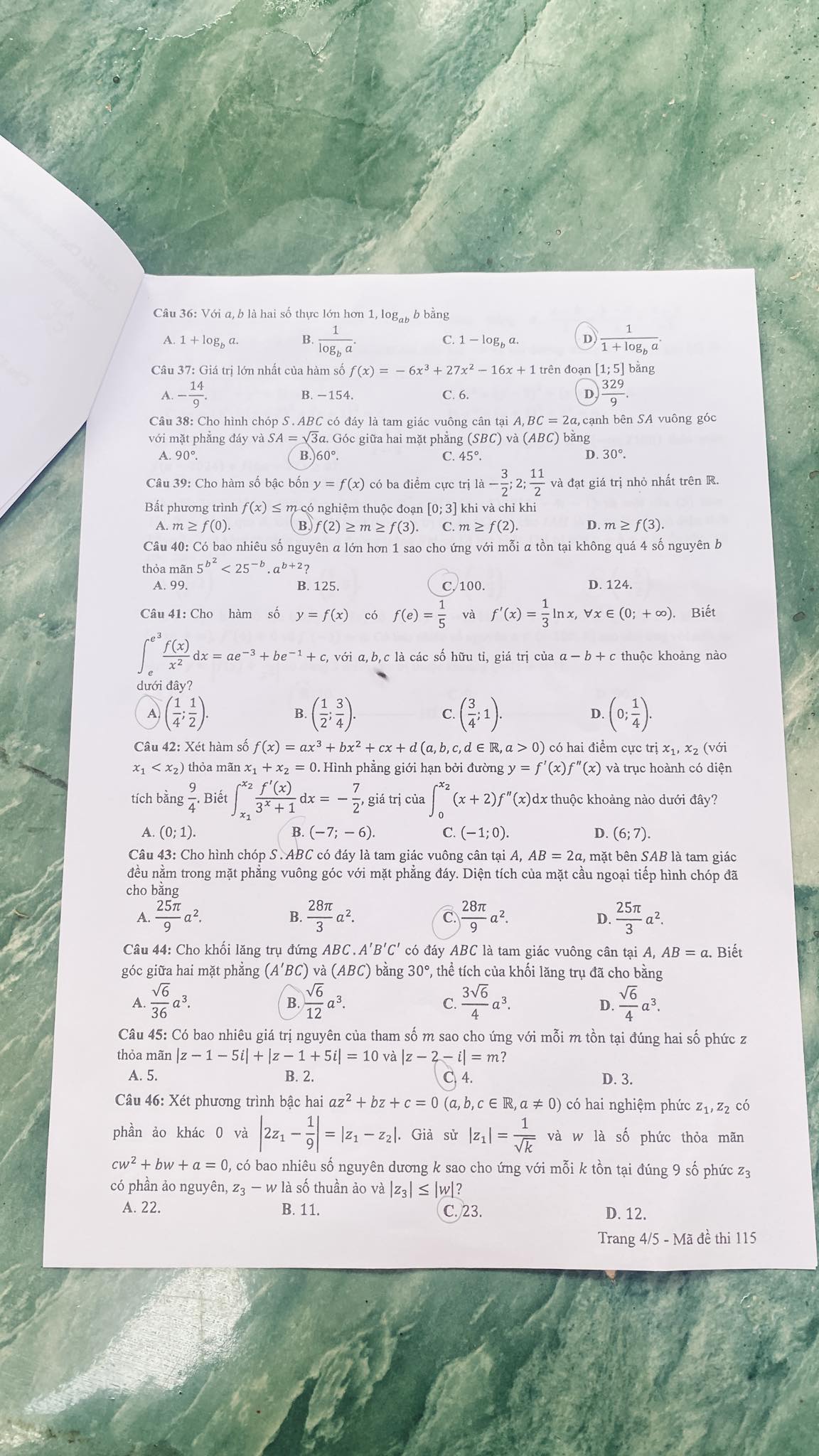 Gợi ý đáp án đề thi TOÁN tốt nghiệp THPT 2024, cập nhật nhanh nhất tại đây- Ảnh 4.