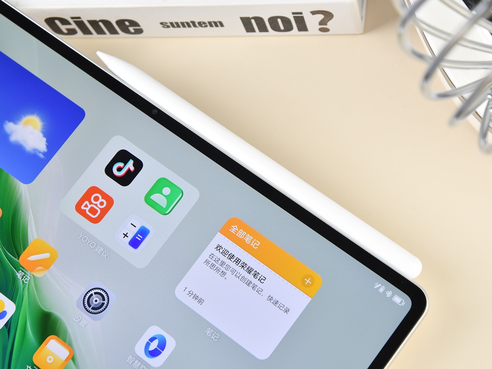 Cận cảnh mẫu máy tính bảng OLED 12 inch mỏng nhẹ như iPad Pro M4, chip Snapdragon 8s Gen 3 mạnh mẽ mà giá chỉ hơn 10 triệu đồng- Ảnh 7.