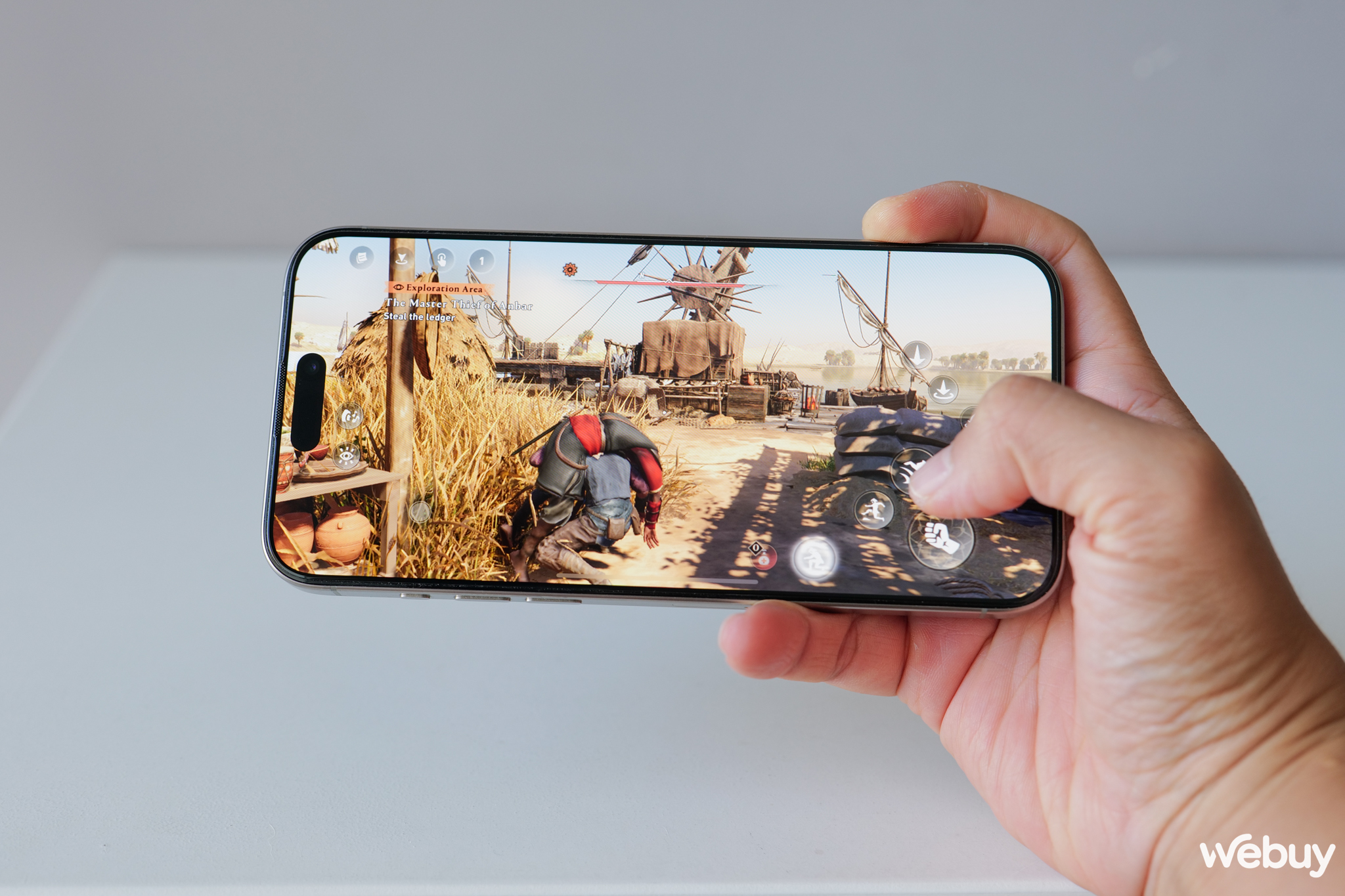 Chơi thử Assassin's Creed Mirage trên iPhone và iPad: Tượng đài game AAA từ Ubisoft liệu có “Leap of Faith” thành công vào túi của bạn?- Ảnh 6.