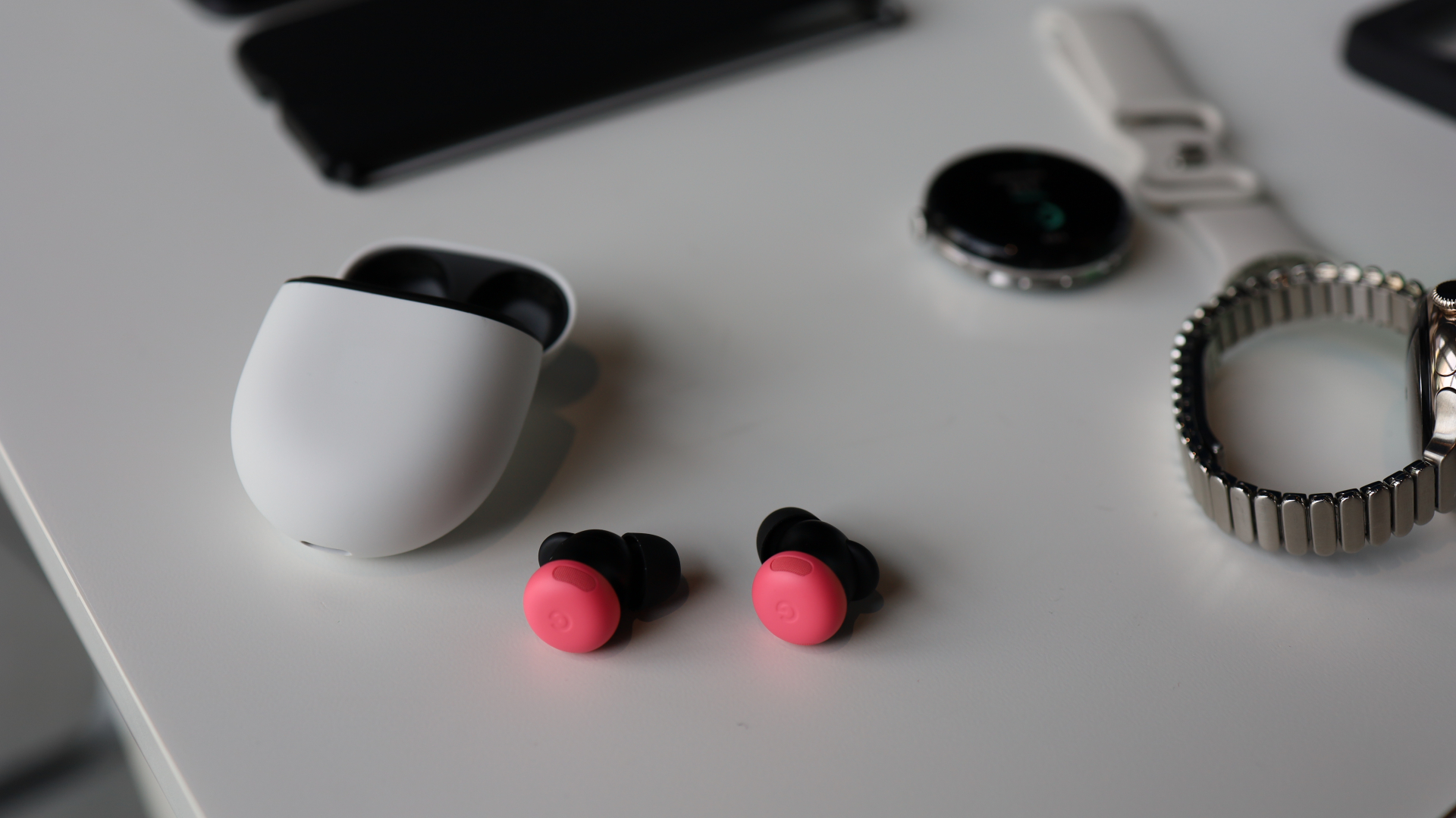 Google ra mắt tai nghe siêu chống ồn AI, giá ngang AirPods Pro 2- Ảnh 3.