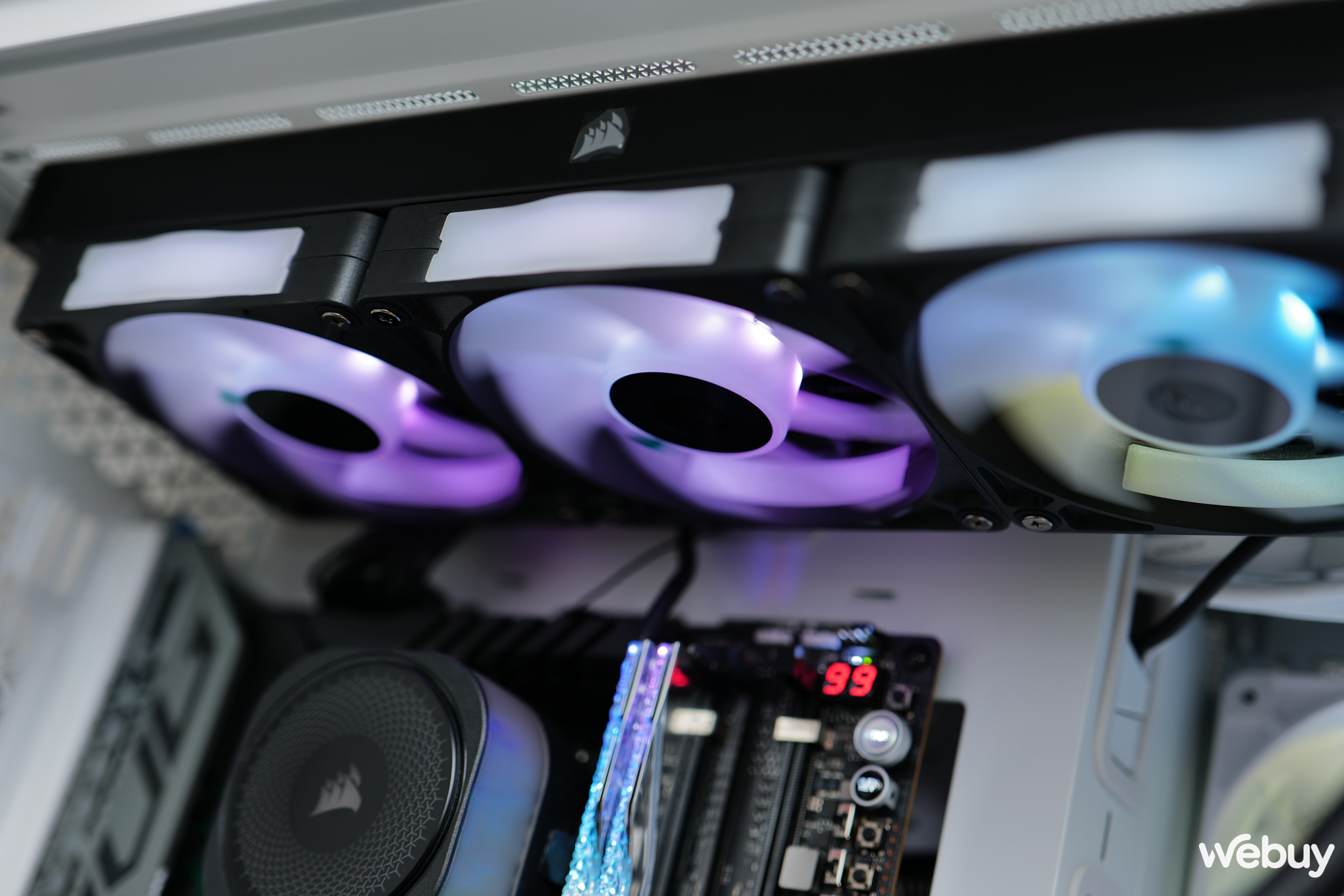 Đánh giá Corsair AIO iCUE LINK TITAN 360 RX RGB: Tản nhiệt khủng chuyên trị những chiếc CPU 