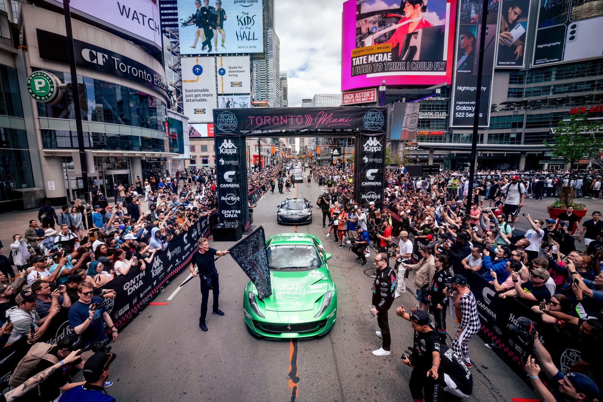 Hành trình Gumball 3000 lần đầu tiên đến Việt Nam: Hơn 100 siêu xe, đi qua 5 quốc gia, quy tụ toàn người nổi tiếng- Ảnh 2.