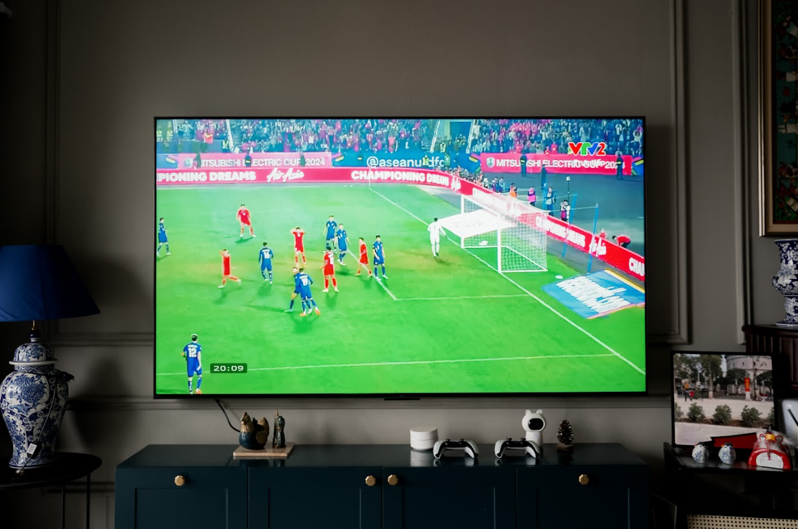 Bỏ 50 triệu mua trải nghiệm xem TV 85 inch để nhận về 4 lợi ích- Ảnh 4. Bỏ 50 triệu mua trải nghiệm xem TV 85 inch để nhận về 4 lợi ích- Ảnh 4.