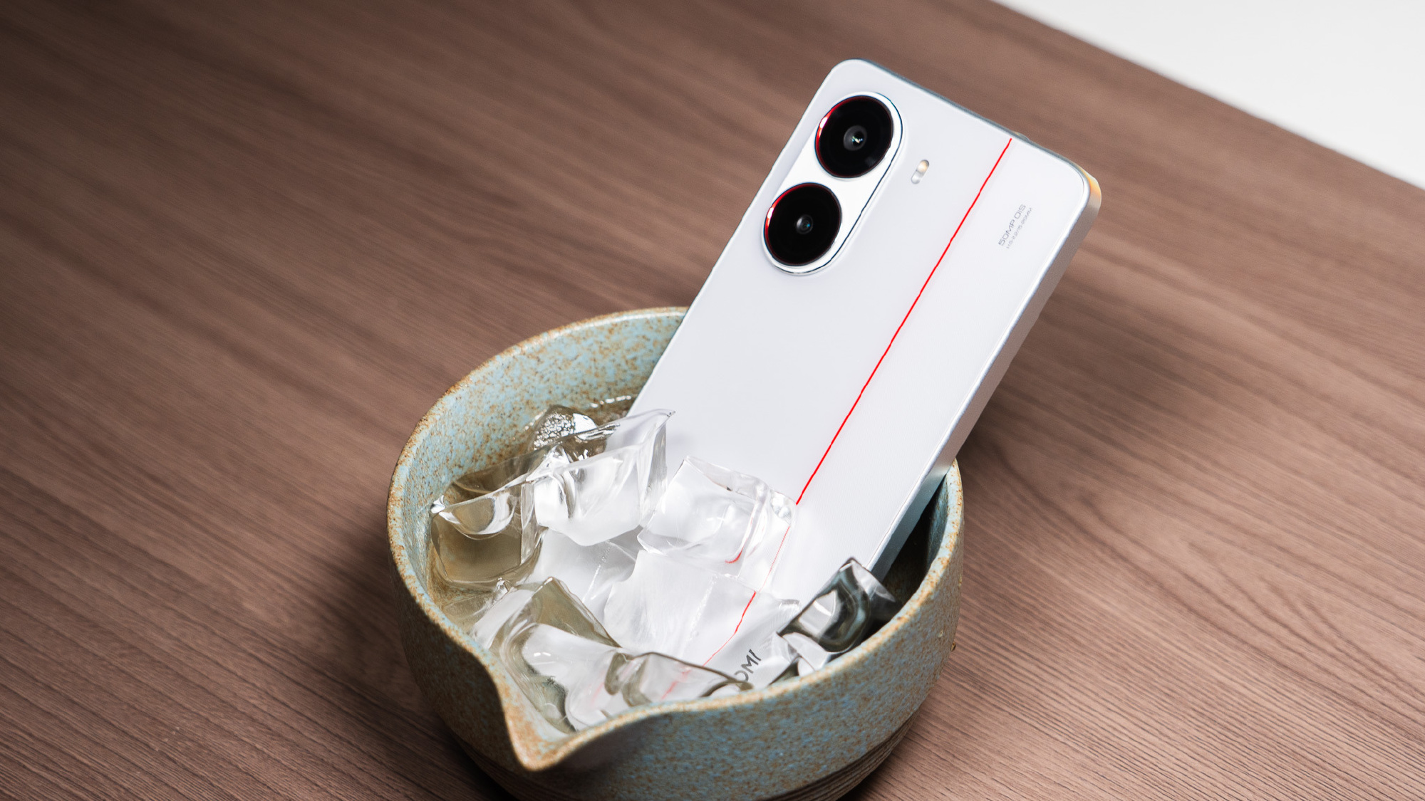 Cận cảnh smartphone mới của Xiaomi giá chỉ 6,9 triệu đồng nhưng có hiệu năng ngang ngửa flagship cao cấp, pin khủng 6.550mAh, camera 50MP- Ảnh 3.