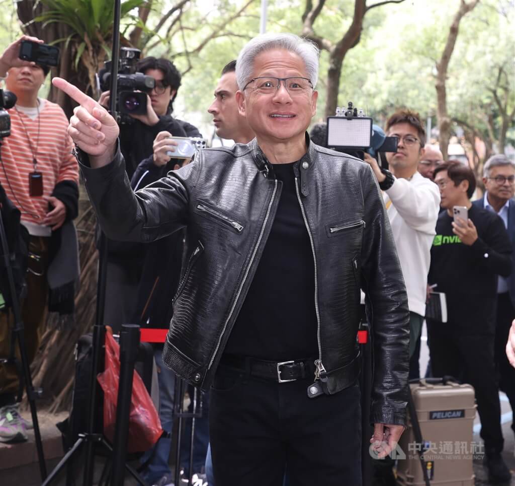 CEO NVIDIA Jensen Huang tổ chức “bữa tiệc nghìn tỷ đô” cùng các lãnh đạo ngành công nghệ tại Đài Loan- Ảnh 3.