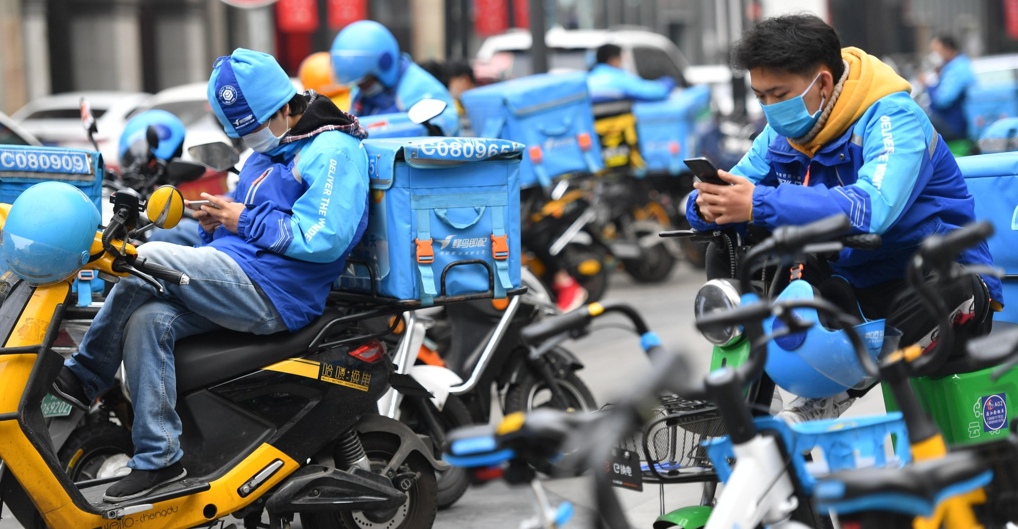 Ác mộng 1 sao của hàng triệu shipper: Bất lực đập nát điện thoại vì không làm sai vẫn bị đánh giá xấu, quỳ lạy cầu xin để giao hàng kịp giờ... và những mặt tối của ngành công nghiệp trăm tỷ đô la- Ảnh 4. Ác mộng 1 sao của hàng triệu shipper: Bất lực đập nát điện thoại vì không làm sai vẫn bị đánh giá xấu, quỳ lạy cầu xin để giao hàng kịp giờ... và những mặt tối của ngành công nghiệp trăm tỷ đô la- Ảnh 4.