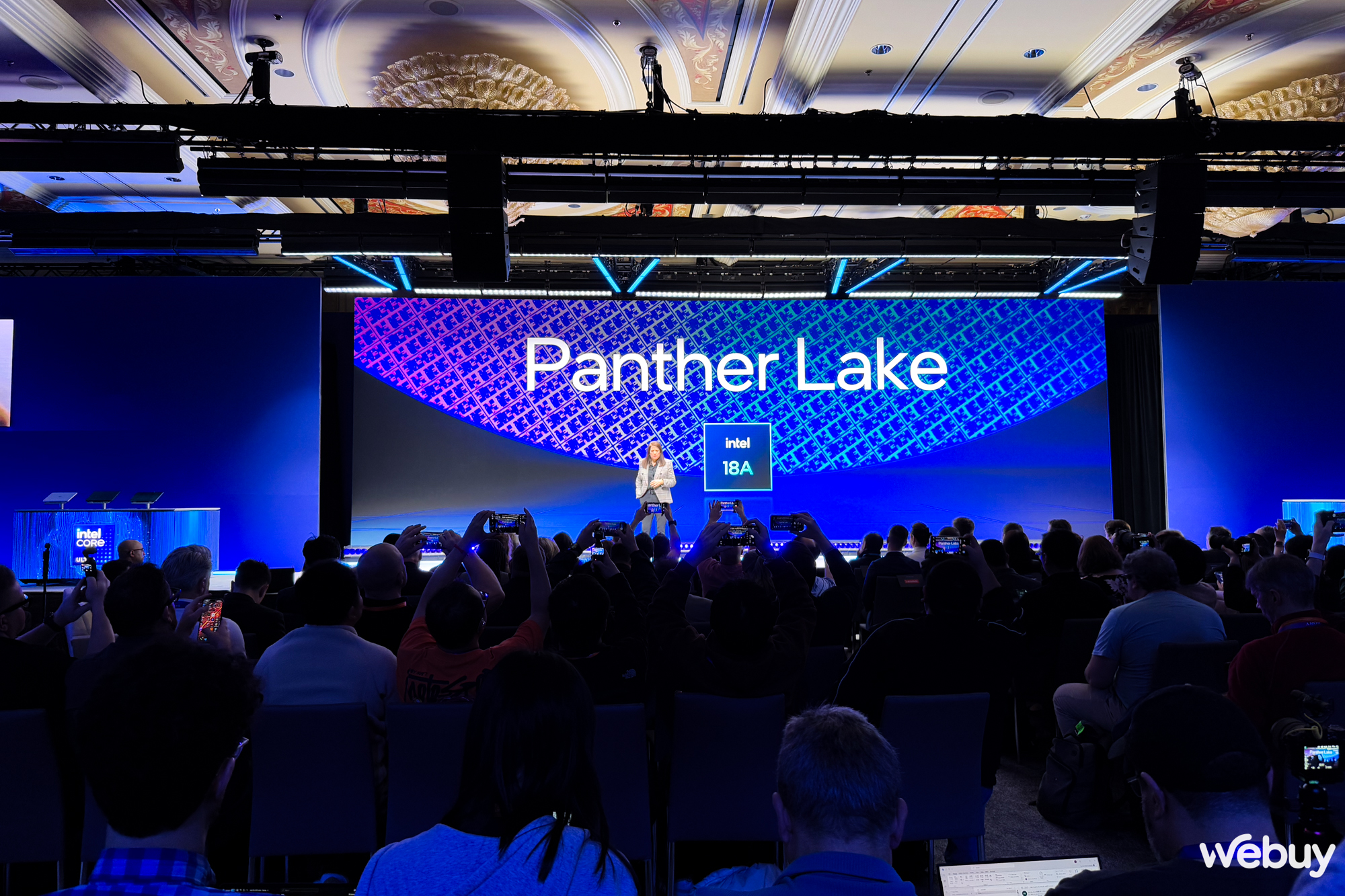 Intel hé lộ Panther Lake với quy trình 18A, xác nhận sẽ sản xuất hàng loạt vào nửa cuối năm 2025- Ảnh 3.