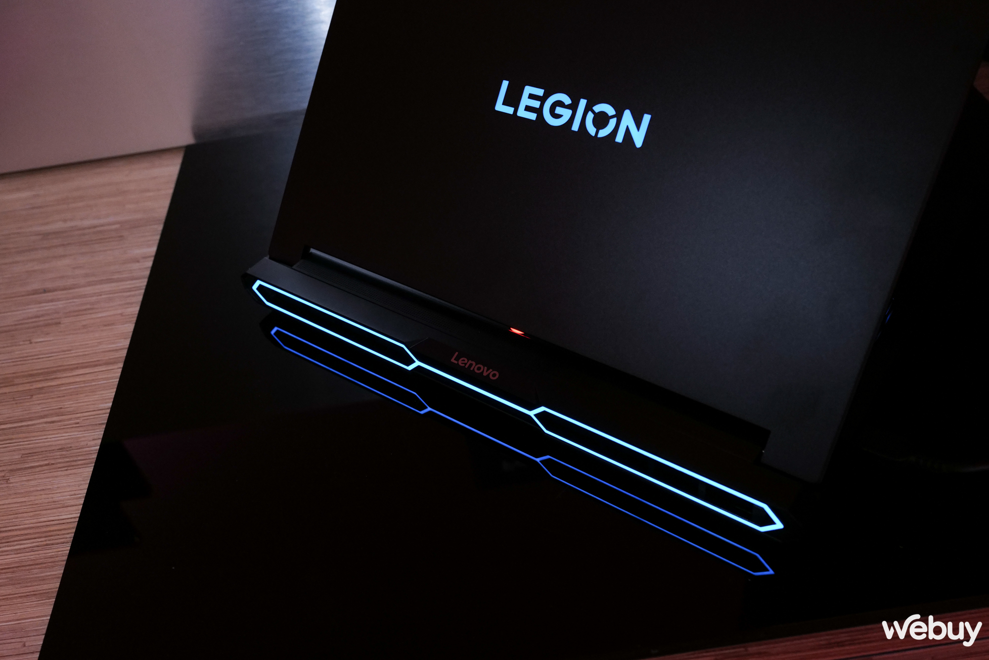 Lenovo thiết kế lại dòng laptop gaming Legion Pro 7i, giờ trông chẳng khác gì tàu vũ trụ- Ảnh 2.