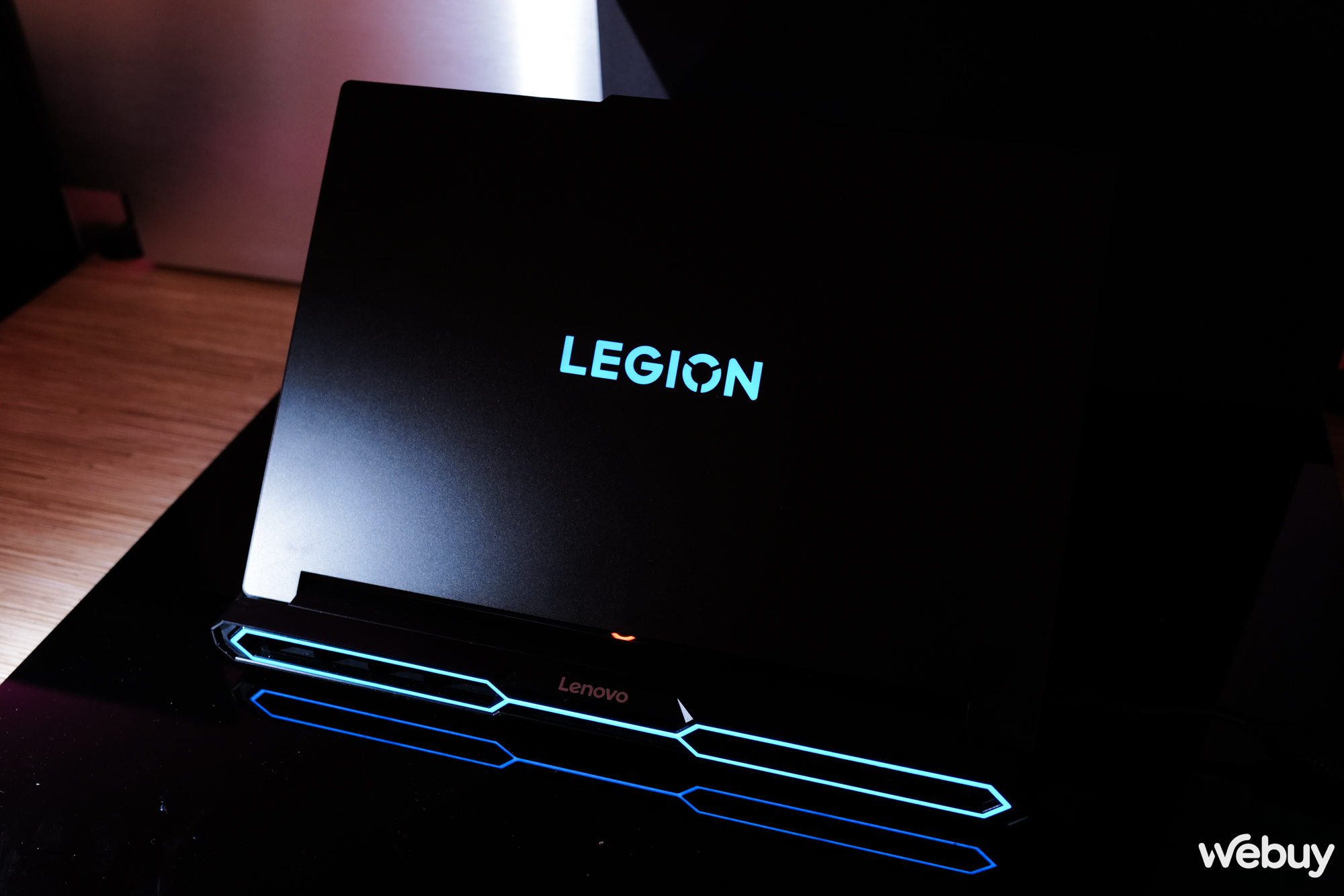 Lenovo thiết kế lại dòng laptop gaming Legion Pro 7i, giờ trông chẳng khác gì tàu vũ trụ- Ảnh 9.