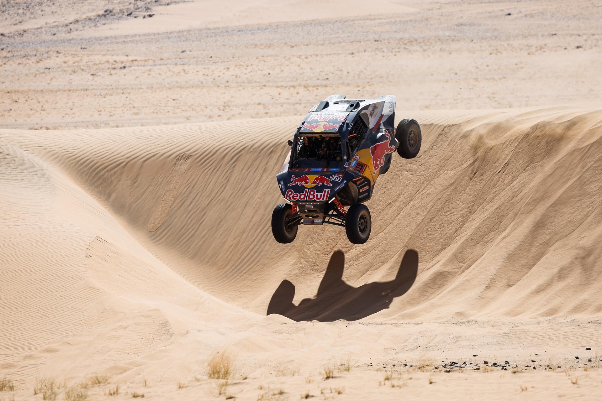 Hành trình không tưởng của giải đua Dakar Rally: 5.000 dặm giữa sa mạc và những mối nguy hiểm luôn rình rập!- Ảnh 6.