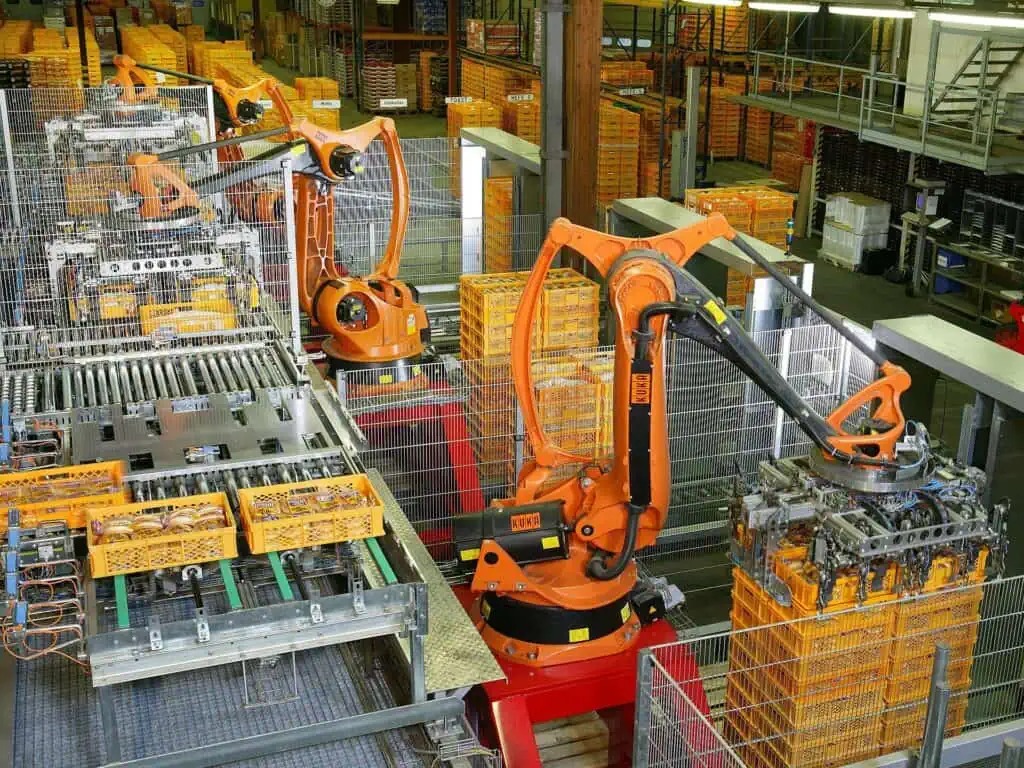 Trung Quốc vượt mặt thế giới với 'đế chế robot' khổng lồ trong nhà máy- Ảnh 1.