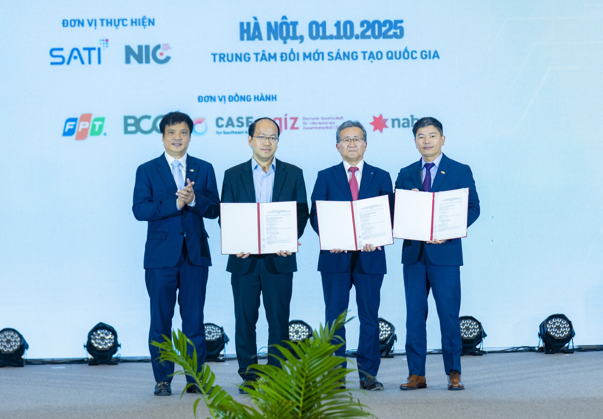 FPT trình diễn hệ sinh thái công nghệ tại Ngày hội Đổi mới sáng tạo Quốc gia 2025- Ảnh 5.