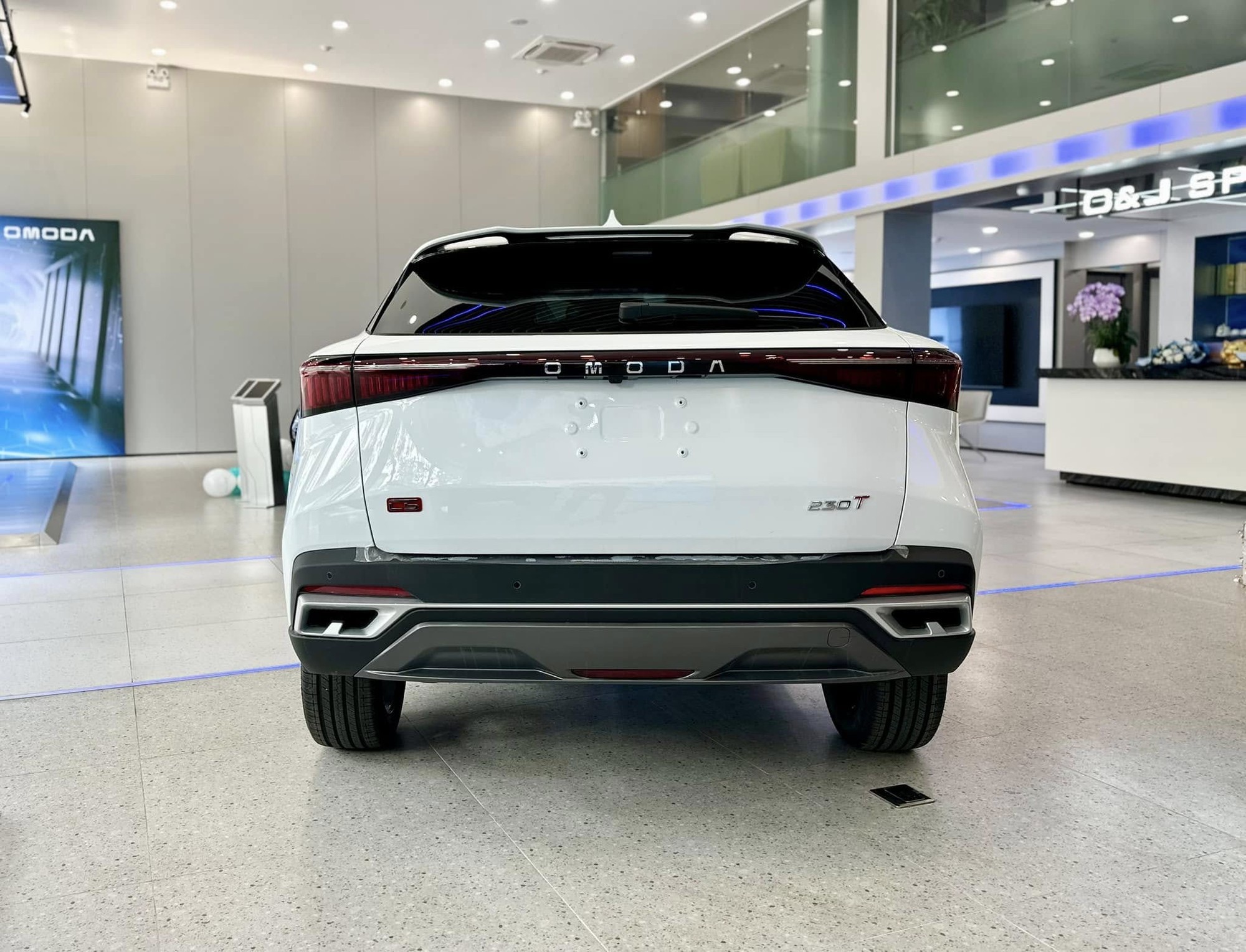 Omoda & Jaecoo nhập cuộc đua giảm giá: SUV ưu đãi tới 100% lệ phí trước bạ, đe dọa nhóm xe Hàn – Nhật- Ảnh 4.