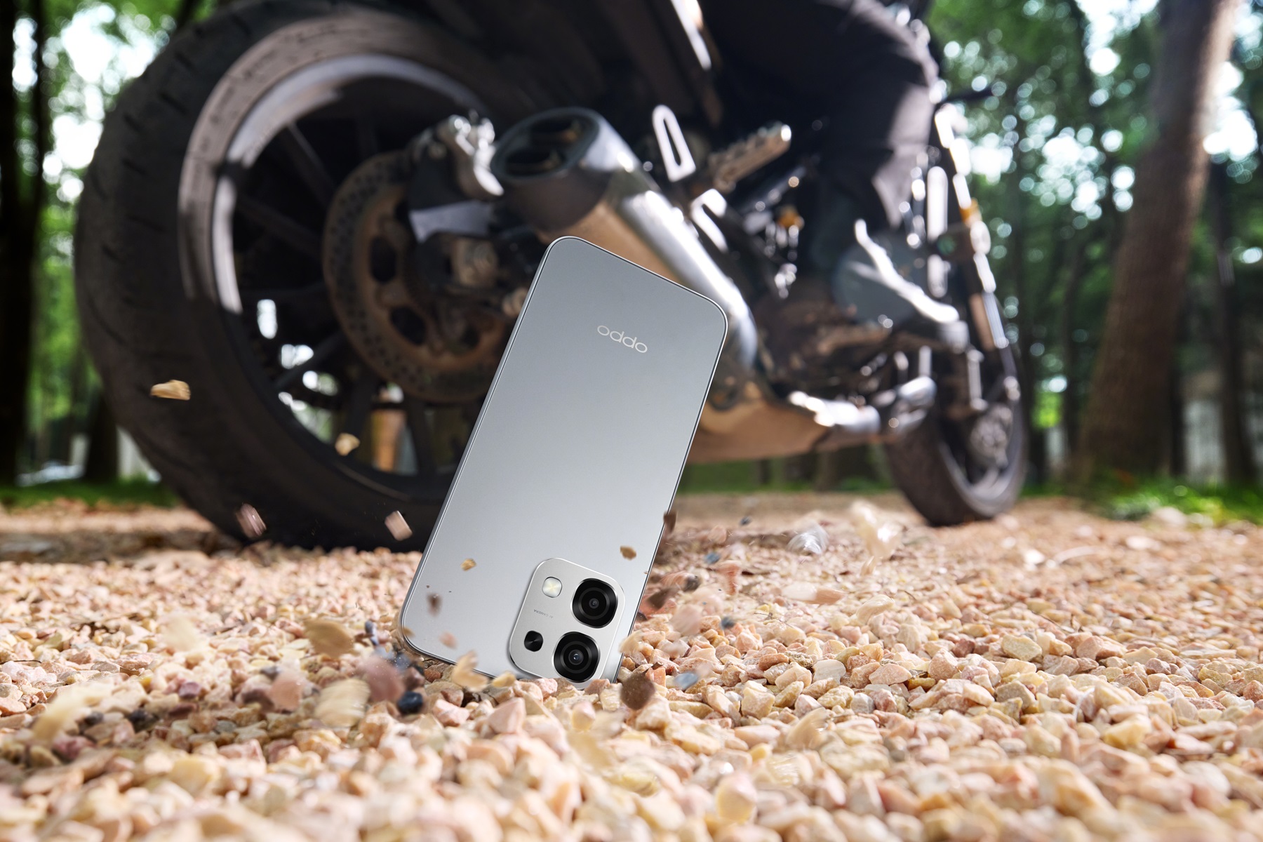 OPPO A6 Pro Series ra mắt tại Việt Nam: Pin “khủng” 7.000 mAh, sạc nhanh 80W, bền chuẩn quân đội- Ảnh 3. OPPO A6 Pro Series ra mắt tại Việt Nam: Pin “khủng” 7.000 mAh, sạc nhanh 80W, bền chuẩn quân đội- Ảnh 3.