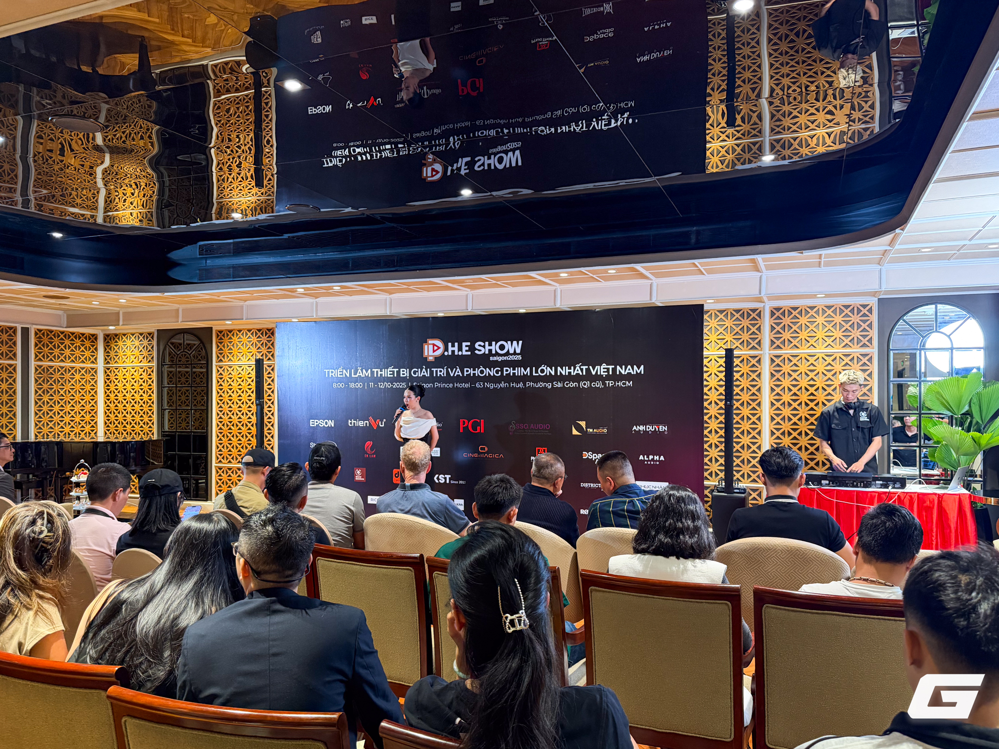 Triển lãm P.H.E. Show 2025 chính thức khai mạc: Bức tranh toàn cảnh về tương lai giải trí tại gia- Ảnh 1.