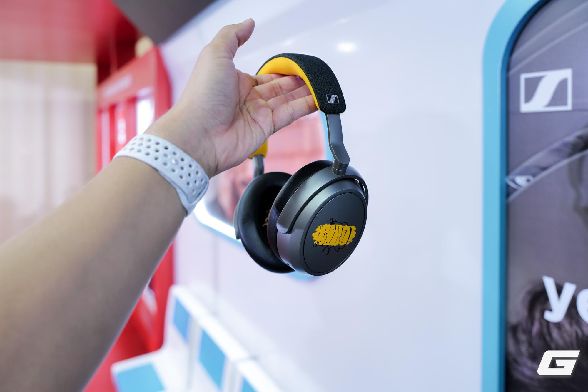 Sennheiser trình làng MOMENTUM 4 phiên bản giới hạn kỷ niệm 80 năm tại P.H.E Show 2025- Ảnh 9.