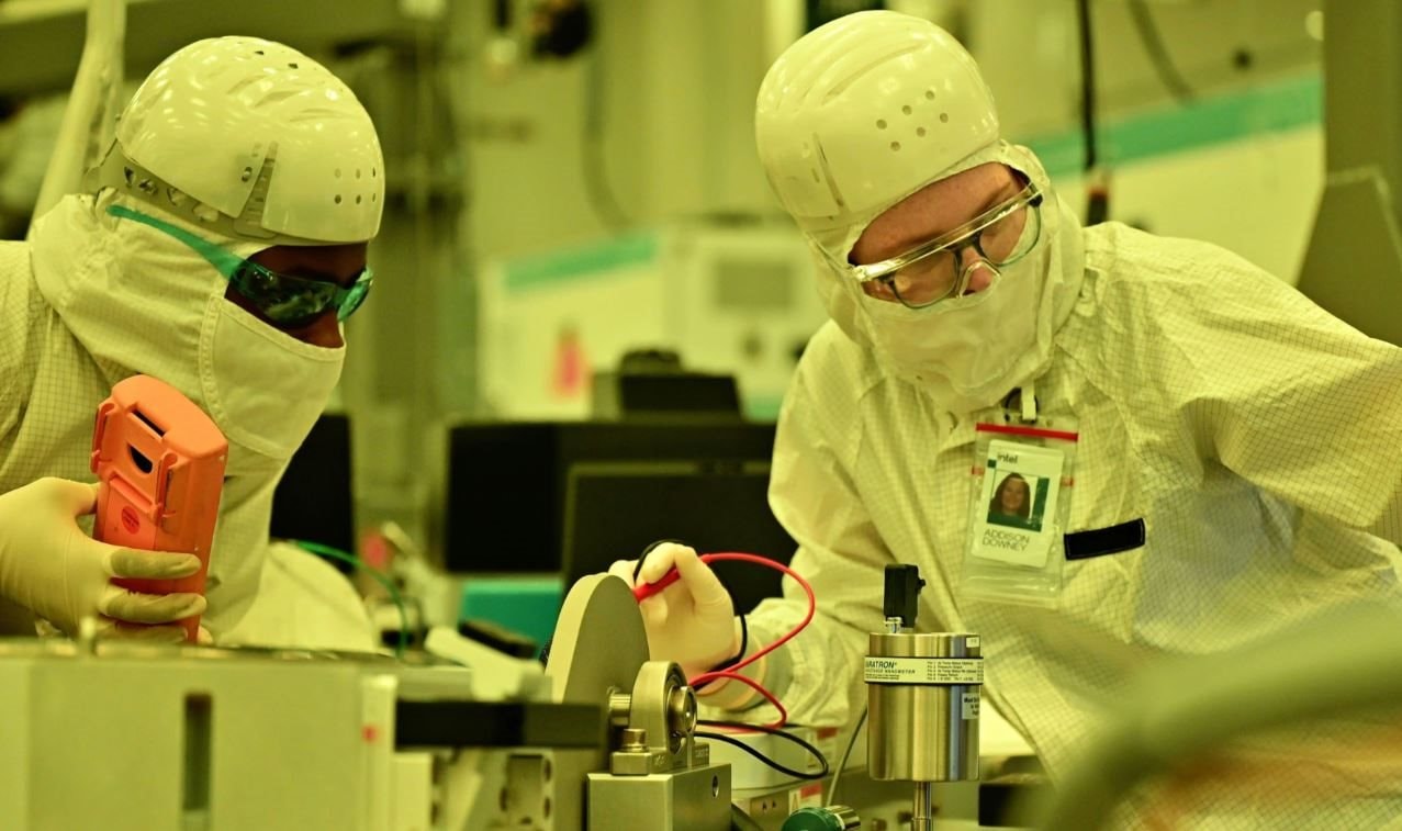 Trung Quốc âm thầm gây dựng 'Sa mạc Silicon' từ 1 vật liệu chip đắt giá- Ảnh 2.