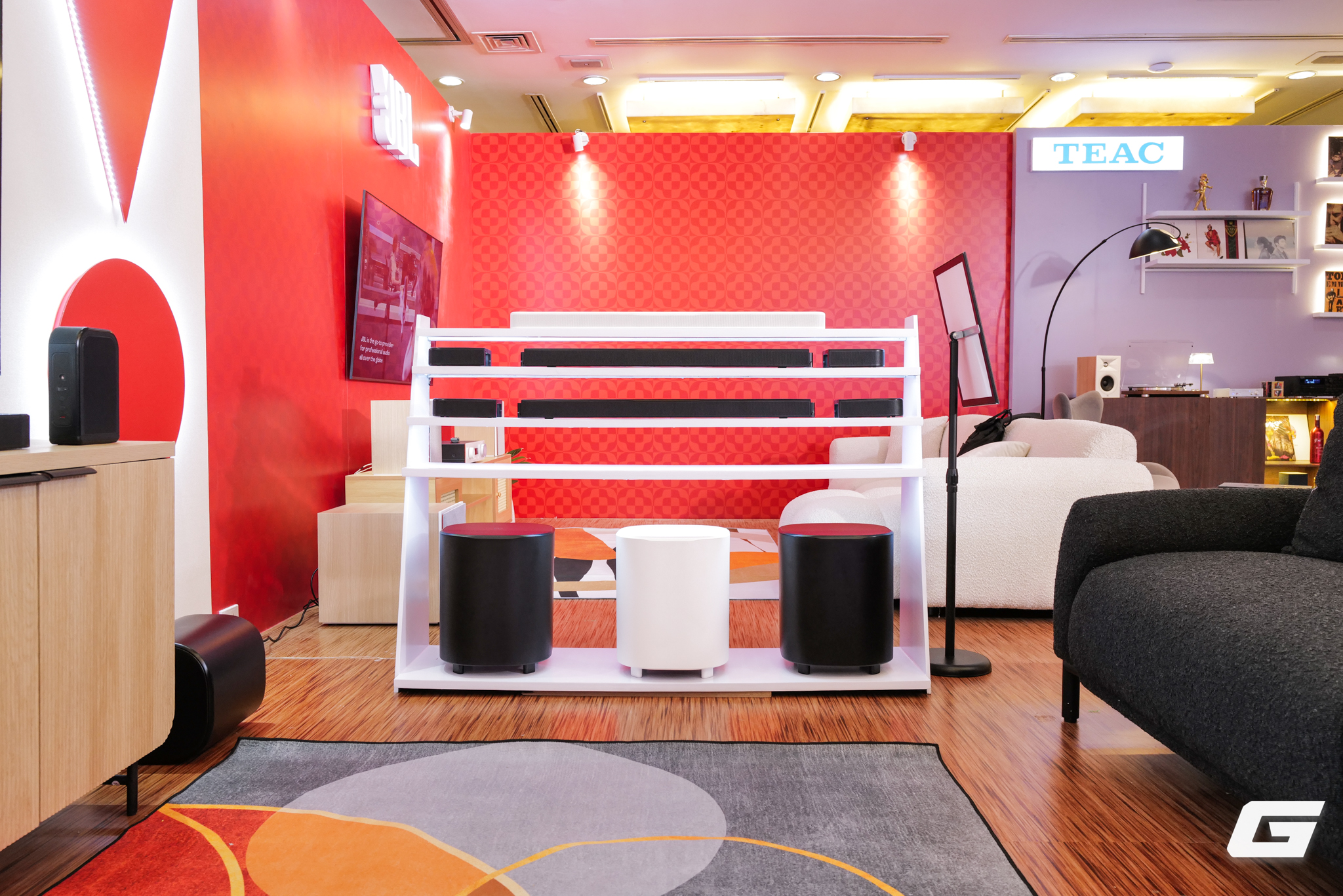 Cận cảnh khu vực trải nghiệm âm thanh của PGI tại P.H.E. Show 2025- Ảnh 6.