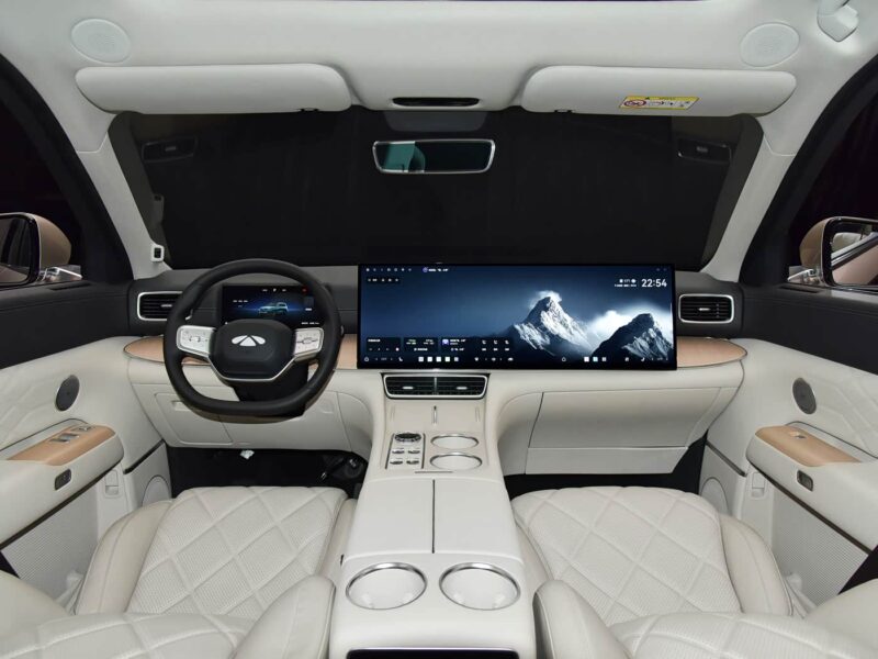 Hãng xe xây nhà máy 20.000 tỷ tại Việt Nam ra mắt mẫu SUV siêu tiết kiệm xăng: chạy full nhiên liệu 1.400 km, giá từ 740 triệu đồng- Ảnh 5. Hãng xe xây nhà máy 20.000 tỷ tại Việt Nam ra mắt mẫu SUV siêu tiết kiệm xăng: chạy full nhiên liệu 1.400 km, giá từ 740 triệu đồng- Ảnh 5.