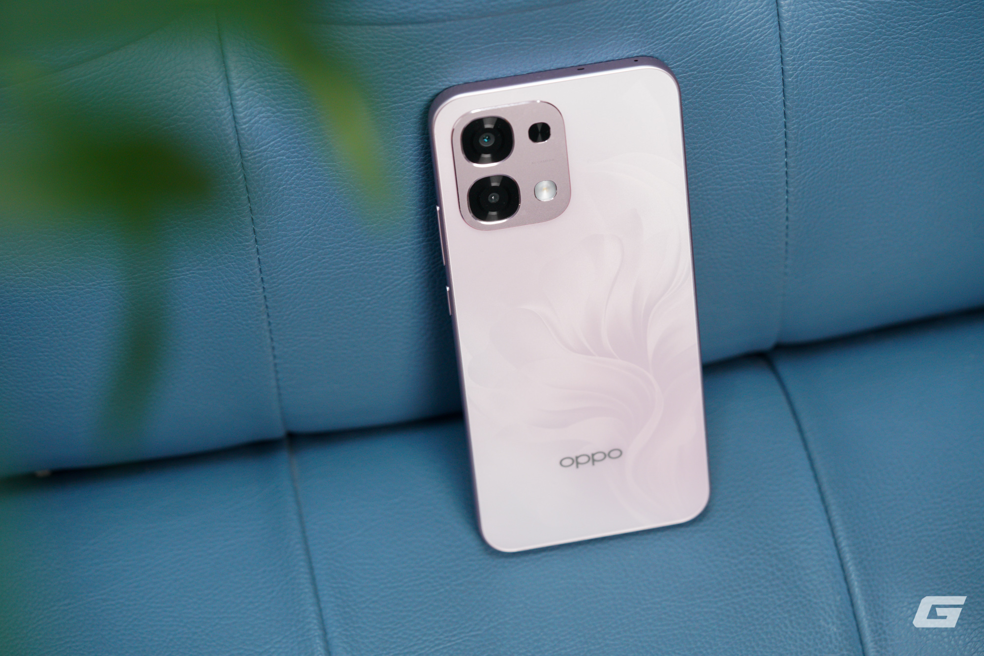 Trải nghiệm OPPO A6 Pro Series: Thiết kế bắt mắt, vỏ ngoài bền bỉ cùng pin 7000 mAh cực "trâu"- Ảnh 8. Trải nghiệm OPPO A6 Pro Series: Thiết kế bắt mắt, vỏ ngoài bền bỉ cùng pin 7000 mAh cực "trâu"- Ảnh 8.