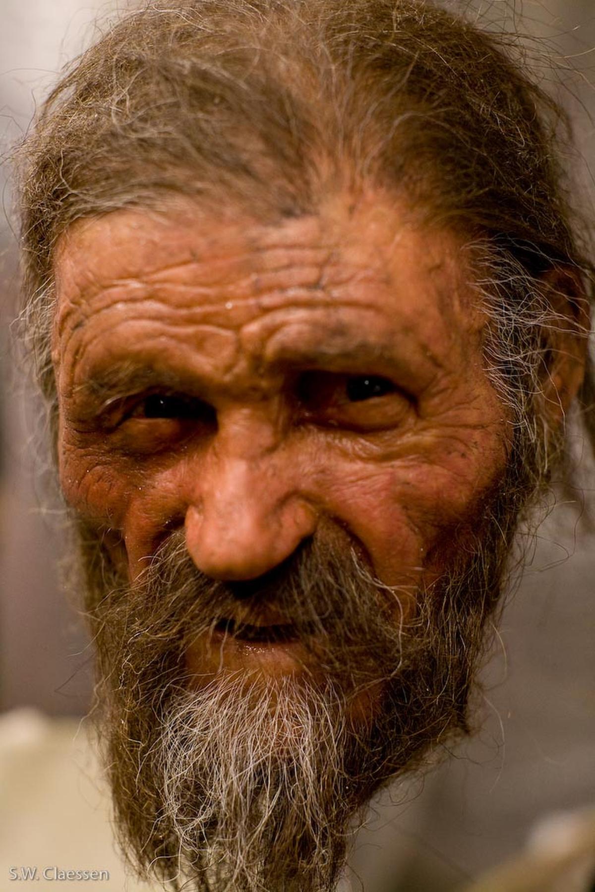 Người băng Ötzi: Sự thật mới hé lộ bí ẩn 5.000 năm về cái chết của người đàn ông bị chôn vùi trong băng- Ảnh 4. Người băng Ötzi: Sự thật mới hé lộ bí ẩn 5.000 năm về cái chết của người đàn ông bị chôn vùi trong băng- Ảnh 4.