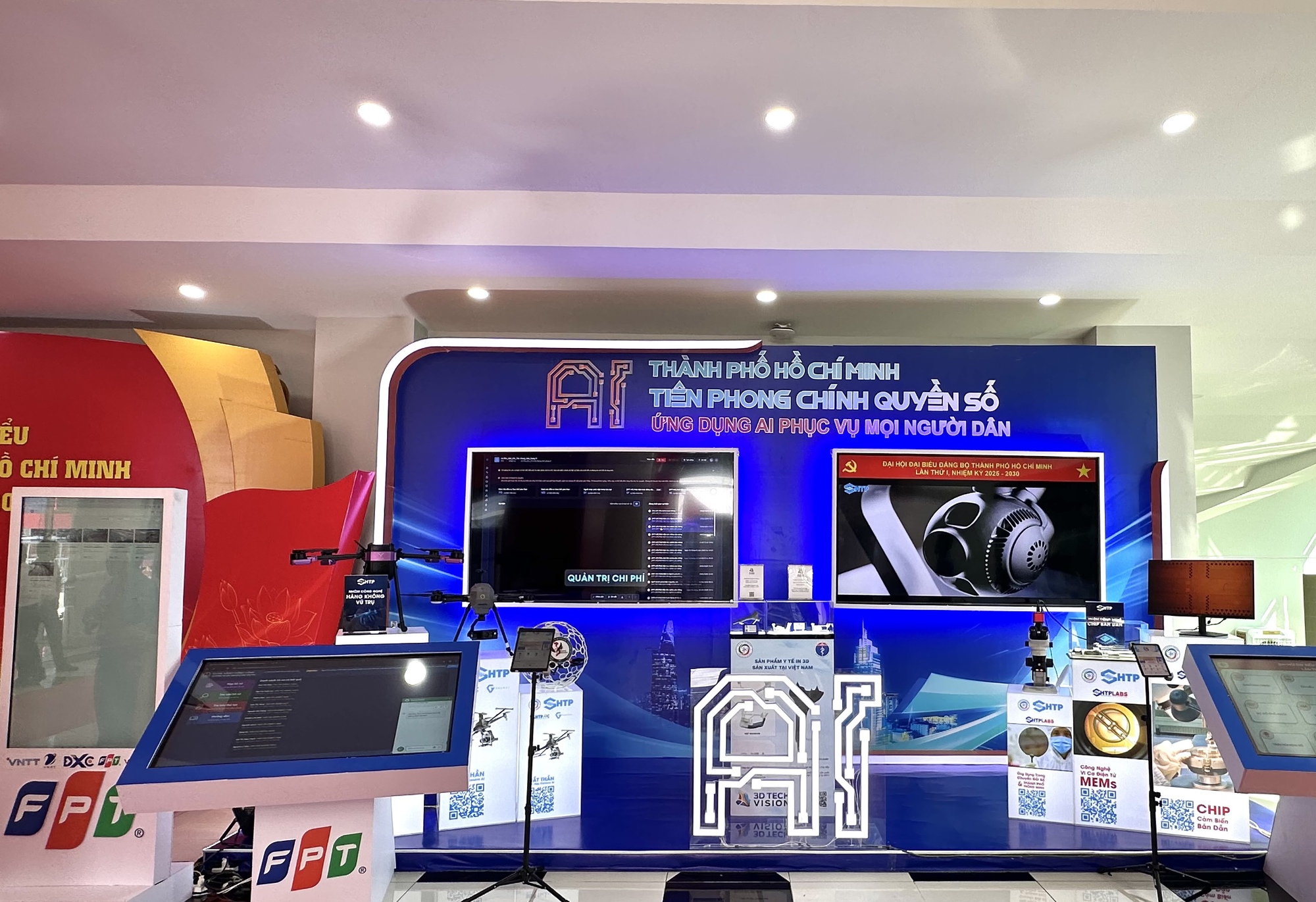 FPT giới thiệu giải pháp AI phục vụ quản lý đô thị và công dân số tại TP.HCM- Ảnh 2. FPT giới thiệu giải pháp AI phục vụ quản lý đô thị và công dân số tại TP.HCM- Ảnh 2.