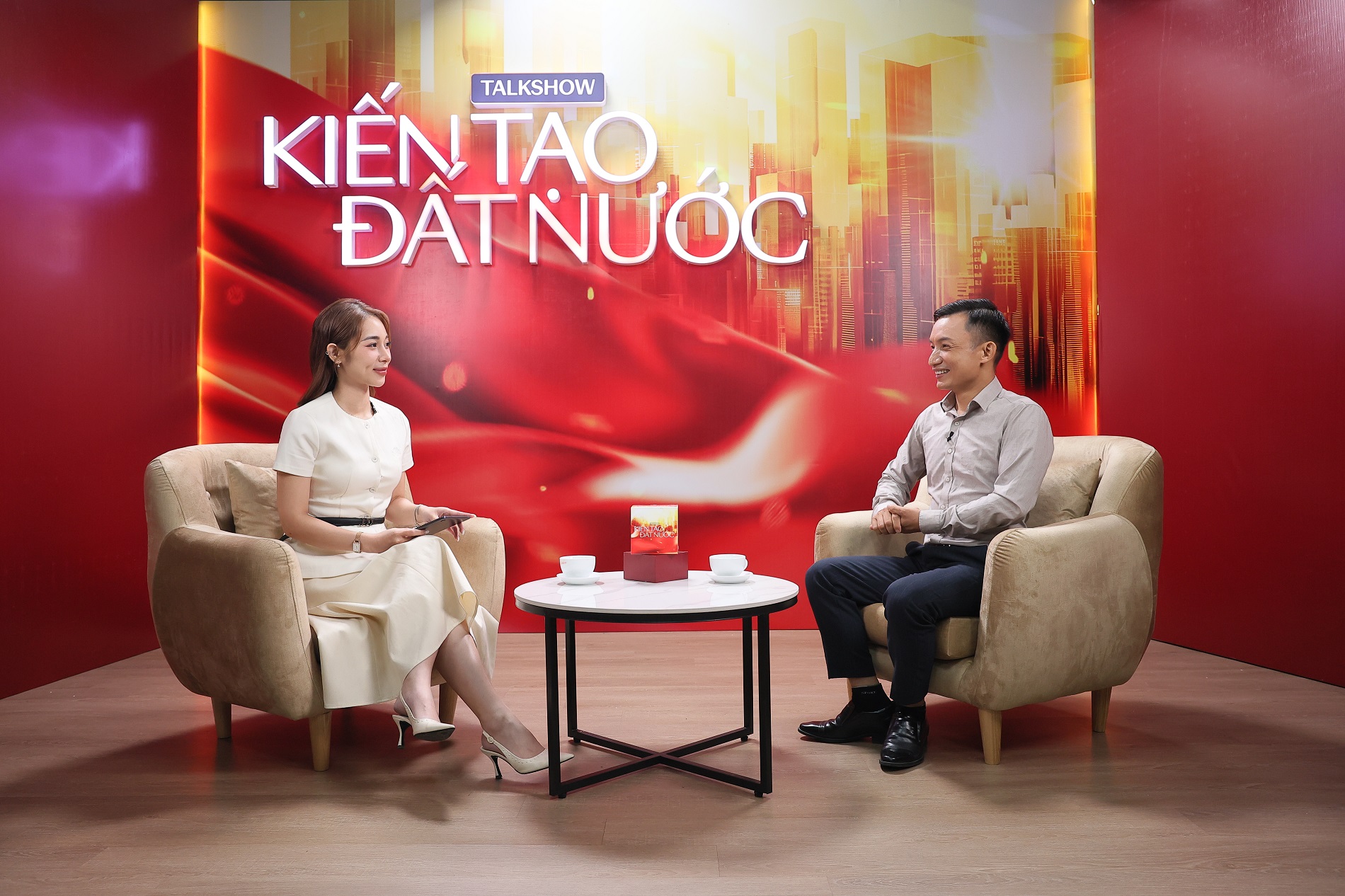 Thiếu điều kiện đi học nhưng lại thừa sức sáng tạo, anh Tạ Đình Huy trở thành "nhà sáng chế chân đất" được xóm làng công nhận- Ảnh 1. Thiếu điều kiện đi học nhưng lại thừa sức sáng tạo, anh Tạ Đình Huy trở thành "nhà sáng chế chân đất" được xóm làng công nhận- Ảnh 1.