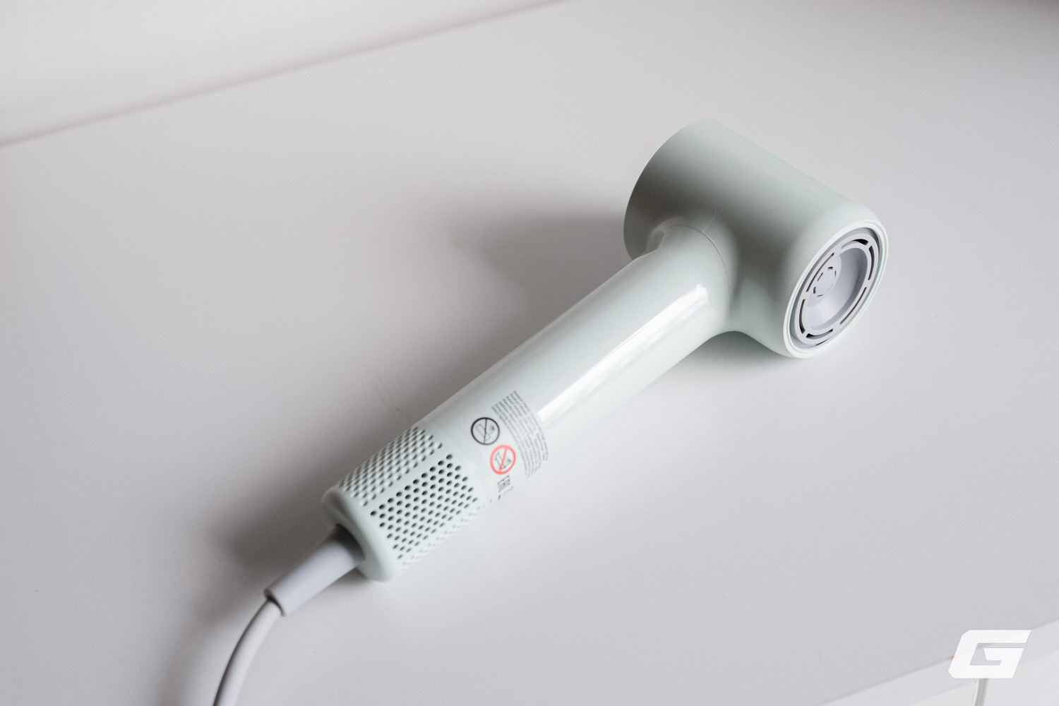 Dùng thử máy sấy Dreame Hair Mini: Gió rất mạnh, nhiệt đều, thiết kế động cơ ẩn, dùng tốt mà mua làm quà 20/10 còn hay hơn- Ảnh 14. Dùng thử máy sấy Dreame Hair Mini: Gió rất mạnh, nhiệt đều, thiết kế động cơ ẩn, dùng tốt mà mua làm quà 20/10 còn hay hơn- Ảnh 14.
