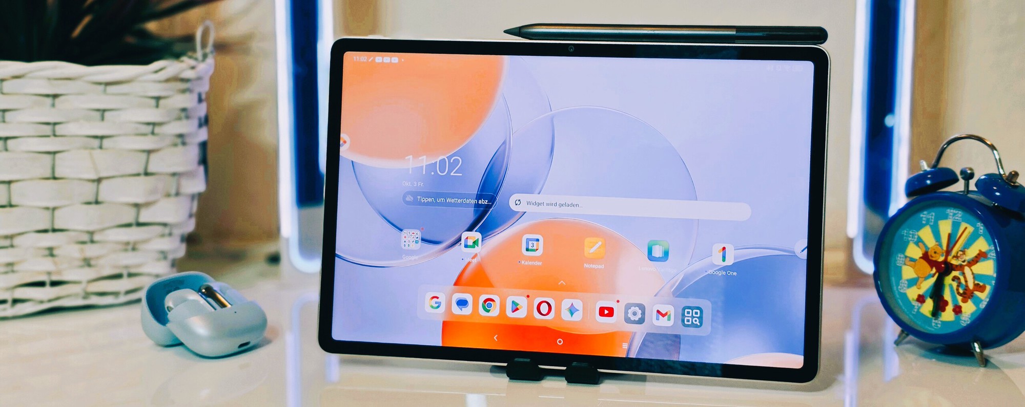 Lenovo Yoga Tab 11 inch mới: Lựa chọn tầm trung tuyệt hảo, có vài điểm vượt tầm cả iPad Air lẫn Galaxy Tab S11- Ảnh 1. Lenovo Yoga Tab 11 inch mới: Lựa chọn tầm trung tuyệt hảo, có vài điểm vượt tầm cả iPad Air lẫn Galaxy Tab S11- Ảnh 1.