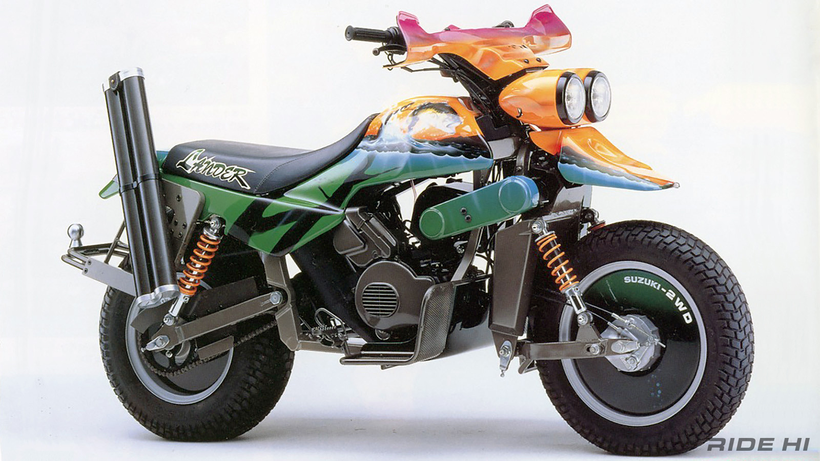 Hơn 30 năm trước Suzuki đã từng làm ra những chiếc xe máy 'siêu nhân' dẫn động hai cầu như ô tô- Ảnh 4. Hơn 30 năm trước Suzuki đã từng làm ra những chiếc xe máy 'siêu nhân' dẫn động hai cầu như ô tô- Ảnh 4.