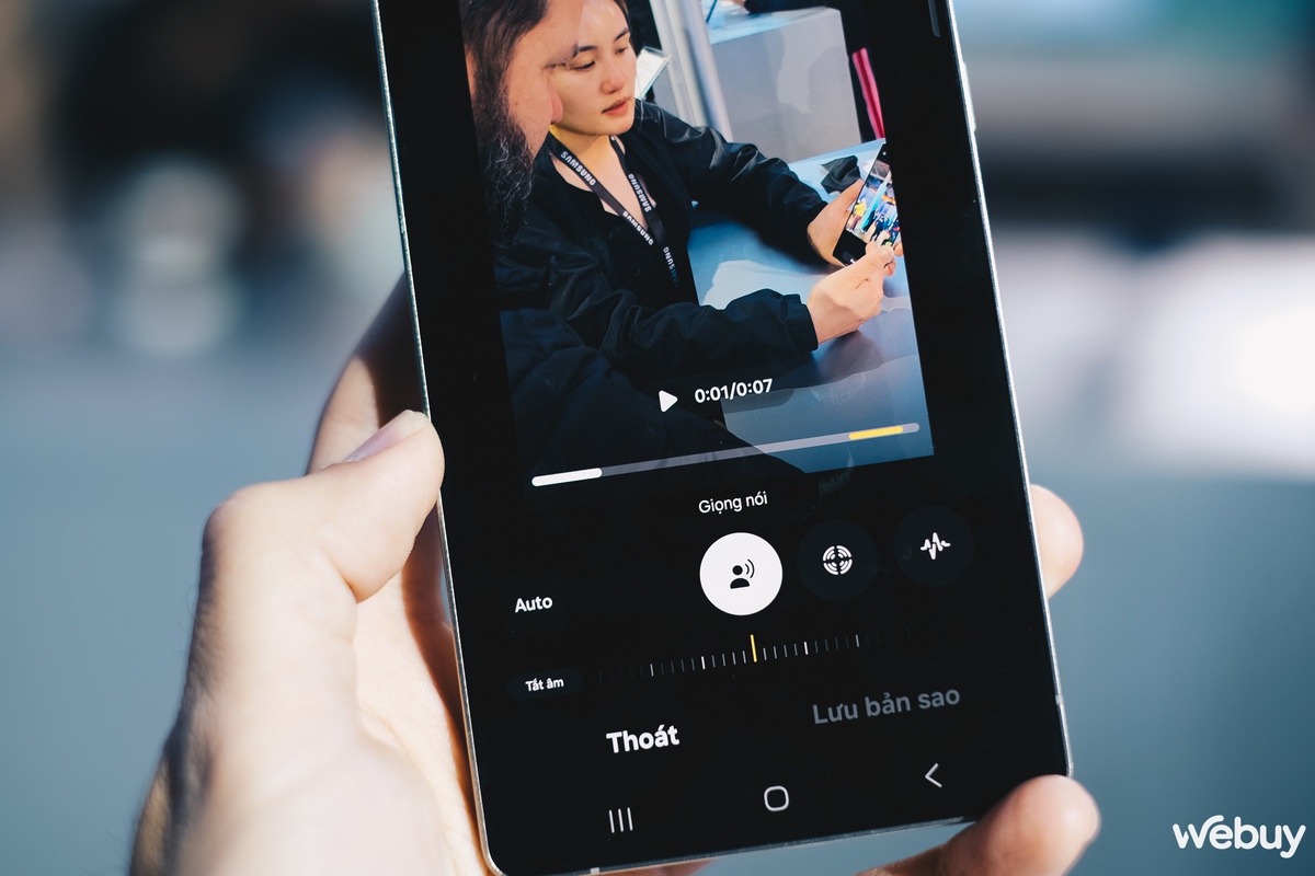 Trong thời đại trí tuệ nhân tạo, Galaxy S25 Ultra làm được gì để xứng đáng với danh hiệu "Giải pháp AI tiếng Việt xuất sắc"?- Ảnh 5. Trong thời đại trí tuệ nhân tạo, Galaxy S25 Ultra làm được gì để xứng đáng với danh hiệu "Giải pháp AI tiếng Việt xuất sắc"?- Ảnh 5.