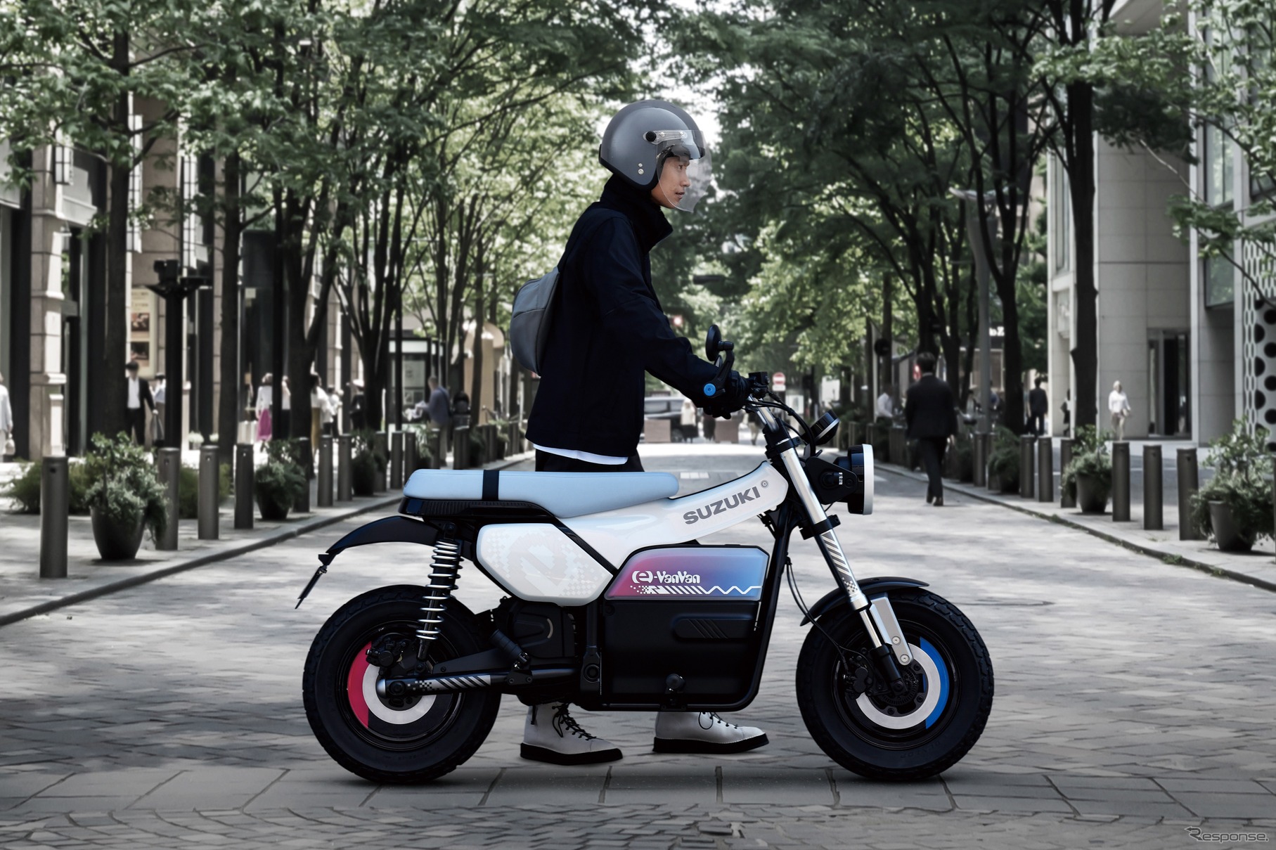 Suzuki chính thức ra mắt mẫu xe máy điện hoàn toàn mới, mang phong cách giống hệt 'Charly cúc cu'- Ảnh 3. Suzuki chính thức ra mắt mẫu xe máy điện hoàn toàn mới, mang phong cách giống hệt 'Charly cúc cu'- Ảnh 3.