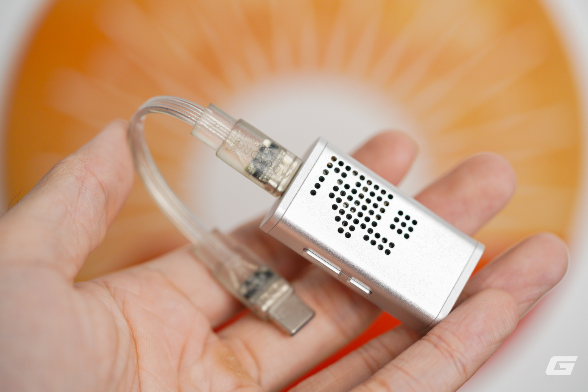 Chỉ là cái dongle 3.5mm để nghe nhạc cũng "thượng vàng, hạ cám": Dongle Apple 300 nghìn khác gì loại cao cấp giá hơn 3 triệu?- Ảnh 8. Chỉ là cái dongle 3.5mm để nghe nhạc cũng "thượng vàng, hạ cám": Dongle Apple 300 nghìn khác gì loại cao cấp giá hơn 3 triệu?- Ảnh 8.