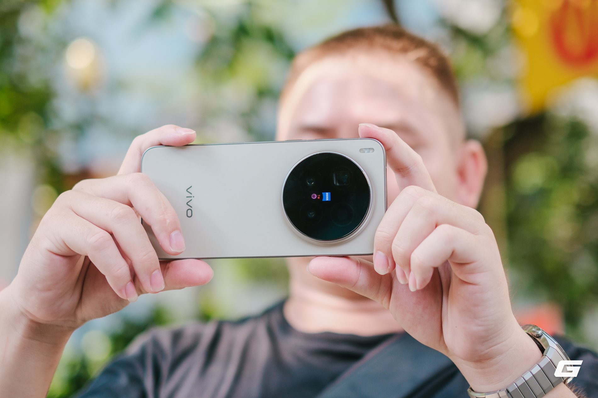 vivo X300 quá hot: Cháy hàng liên tục khiến người Việt vivo X300 quá hot: Cháy hàng liên tục khiến người Việt