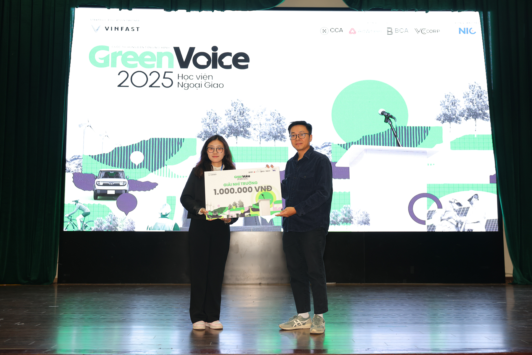Giới trẻ Hà Nội tỏa sáng hết mình cùng Green Voice: Hành trình hùng biện về tiếng nói xanh- Ảnh 6. Giới trẻ Hà Nội tỏa sáng hết mình cùng Green Voice: Hành trình hùng biện về tiếng nói xanh- Ảnh 6.