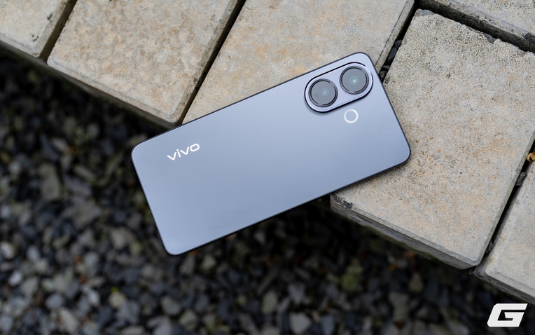 Cận Cảnh Vivo V60 Lite 5G: Mỏng Nhẹ, Mượt Mà, Pin Trâu Sạc Nhanh, Giá Từ 10,49 Triệu- Ảnh 1. Cận Cảnh Vivo V60 Lite 5G: Mỏng Nhẹ, Mượt Mà, Pin Trâu Sạc Nhanh, Giá Từ 10,49 Triệu- Ảnh 1.