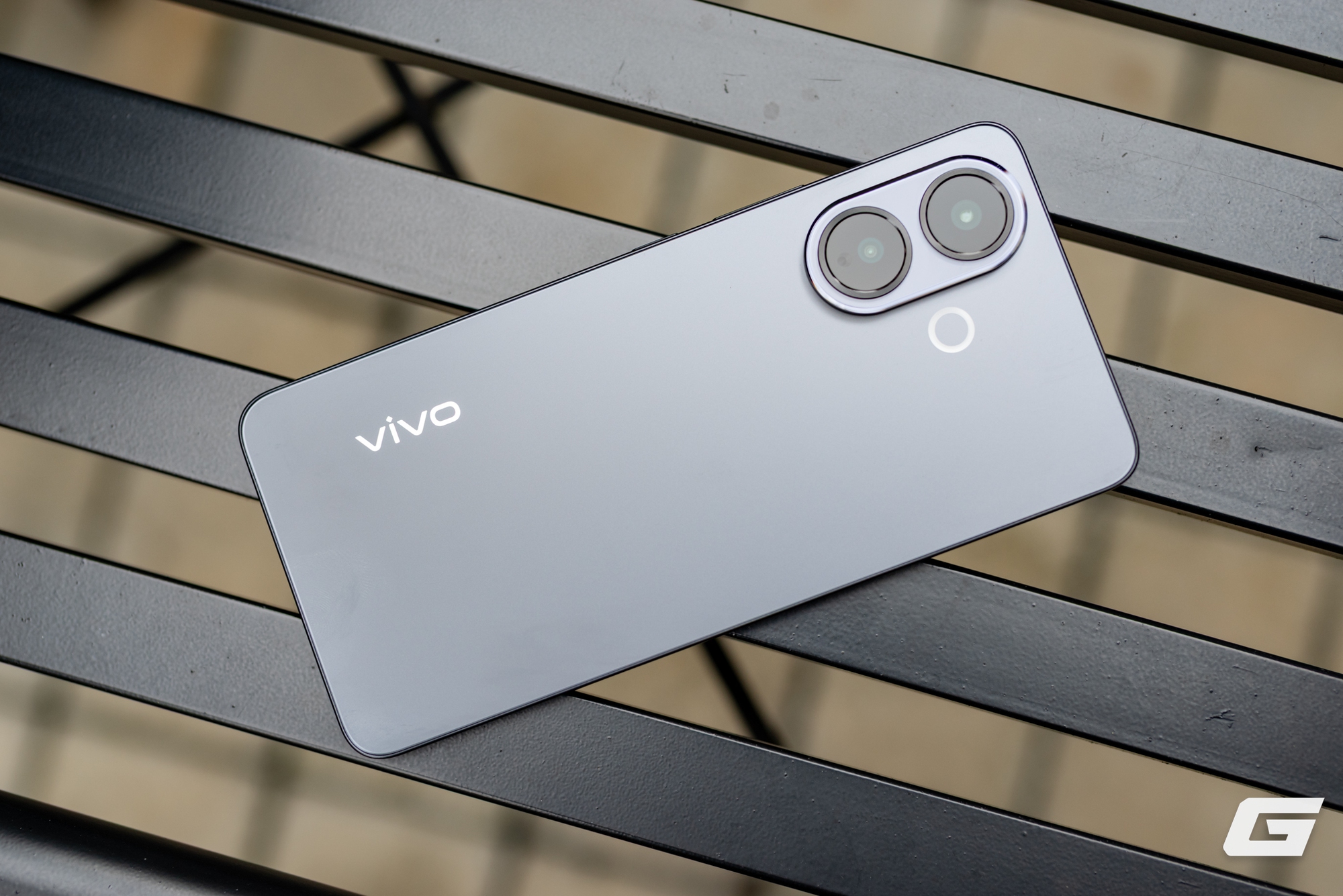 Cận Cảnh Vivo V60 Lite 5G: Mỏng Nhẹ, Mượt Mà, Pin Trâu Sạc Nhanh, Giá Từ 10,49 Triệu- Ảnh 27. Cận Cảnh Vivo V60 Lite 5G: Mỏng Nhẹ, Mượt Mà, Pin Trâu Sạc Nhanh, Giá Từ 10,49 Triệu- Ảnh 27.