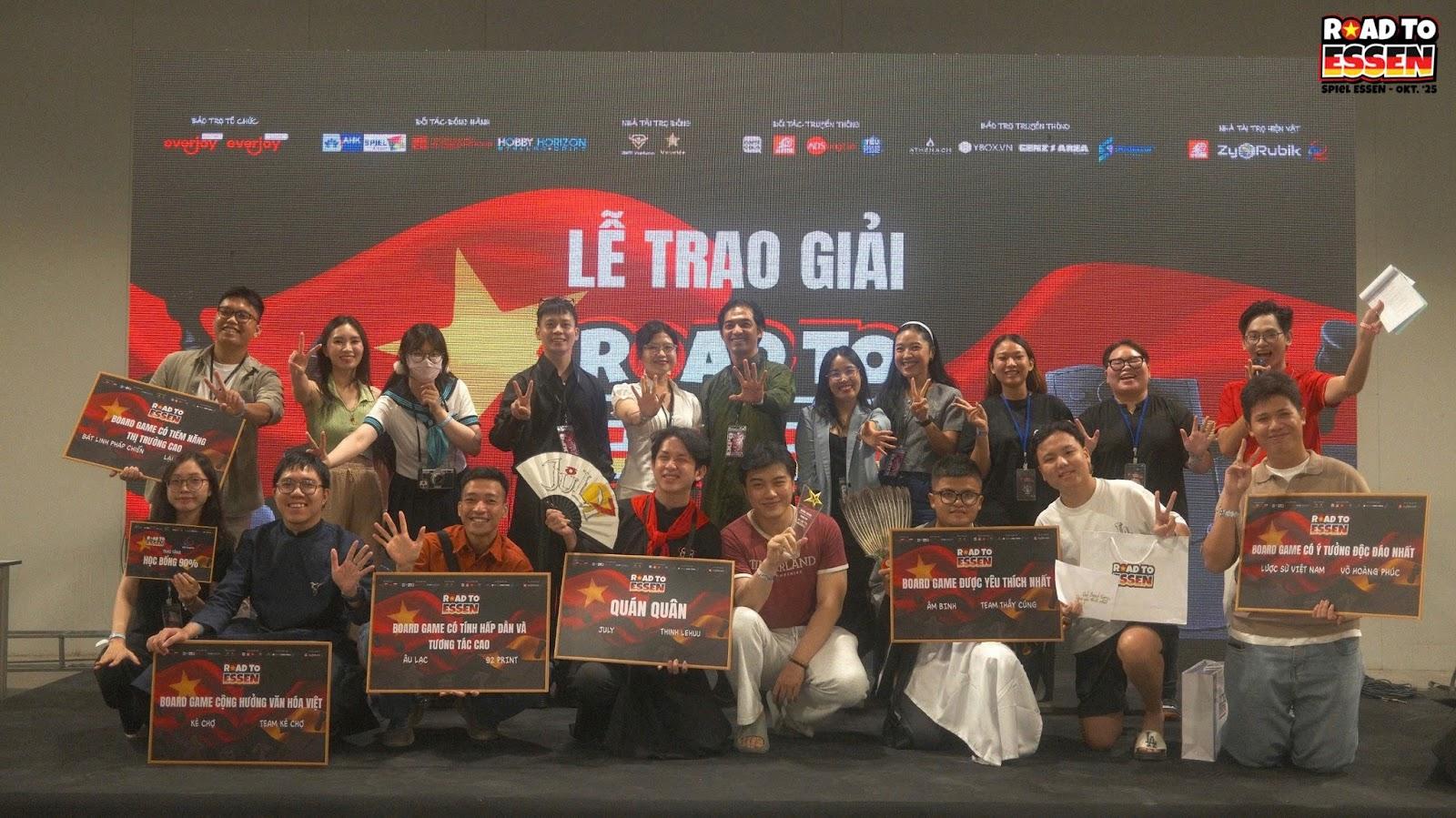 Everjoy Publishing mang văn hoá Việt Nam đến SPIEL Essen 2025- Ảnh 4. Everjoy Publishing mang văn hoá Việt Nam đến SPIEL Essen 2025- Ảnh 4.