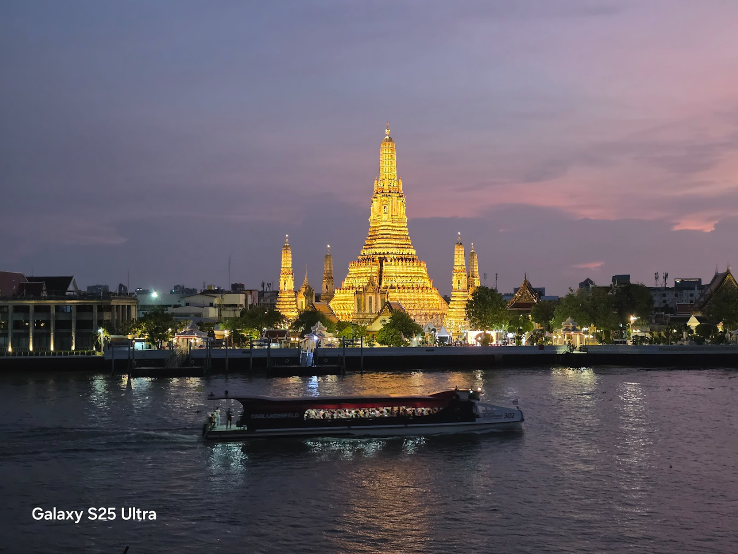 Không phải điện thoại nào cũng có thể chụp đêm nhưng S25 Ultra thì có thể- Ảnh 4.