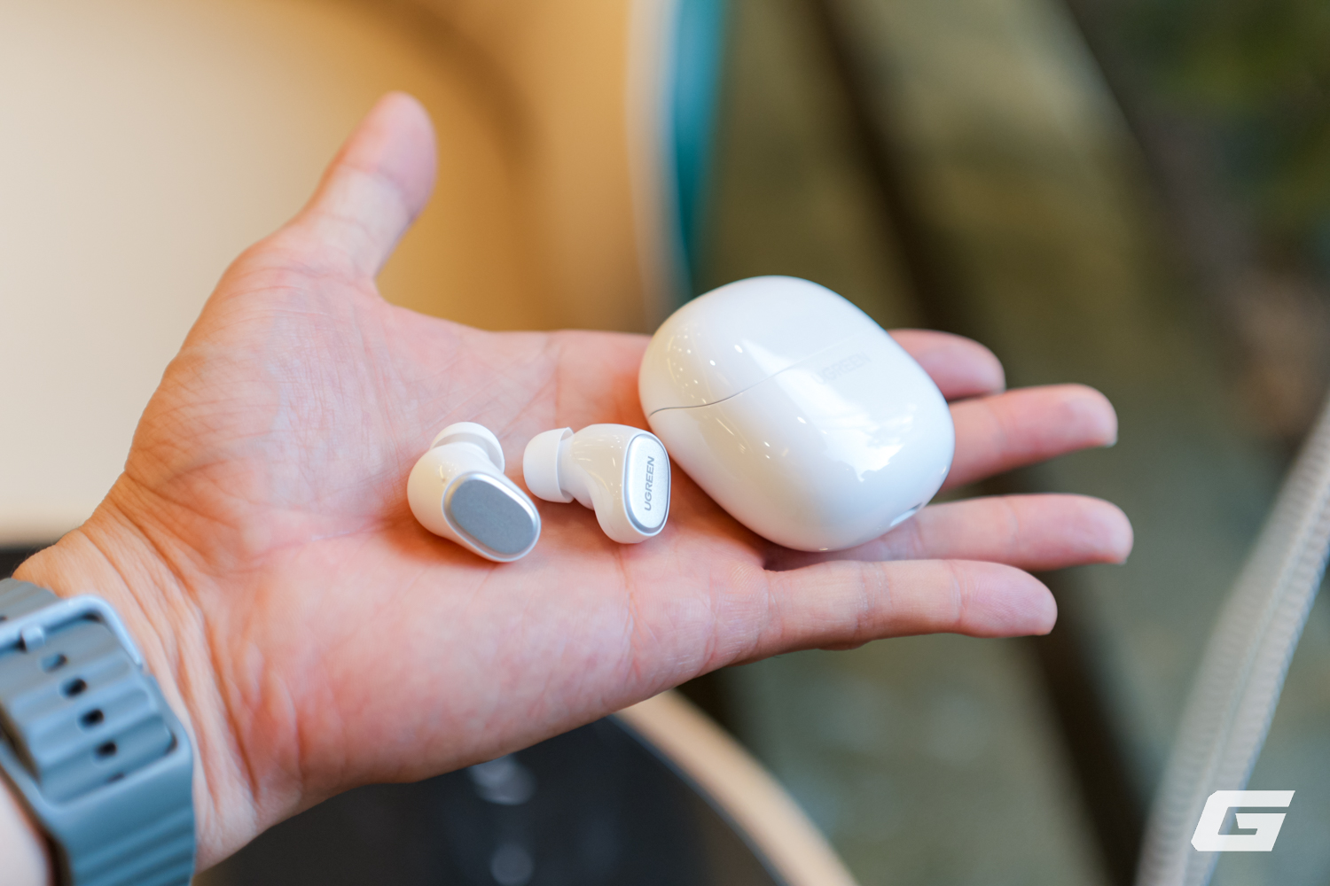 Đã có "tai nghe quốc dân mới" thay Baseus WM01: Nghe hay hơn, pin lâu hơn, có app điều khiển, kết nối 2 máy cùng lúc- Ảnh 3. Đã có "tai nghe quốc dân mới" thay Baseus WM01: Nghe hay hơn, pin lâu hơn, có app điều khiển, kết nối 2 máy cùng lúc- Ảnh 3.