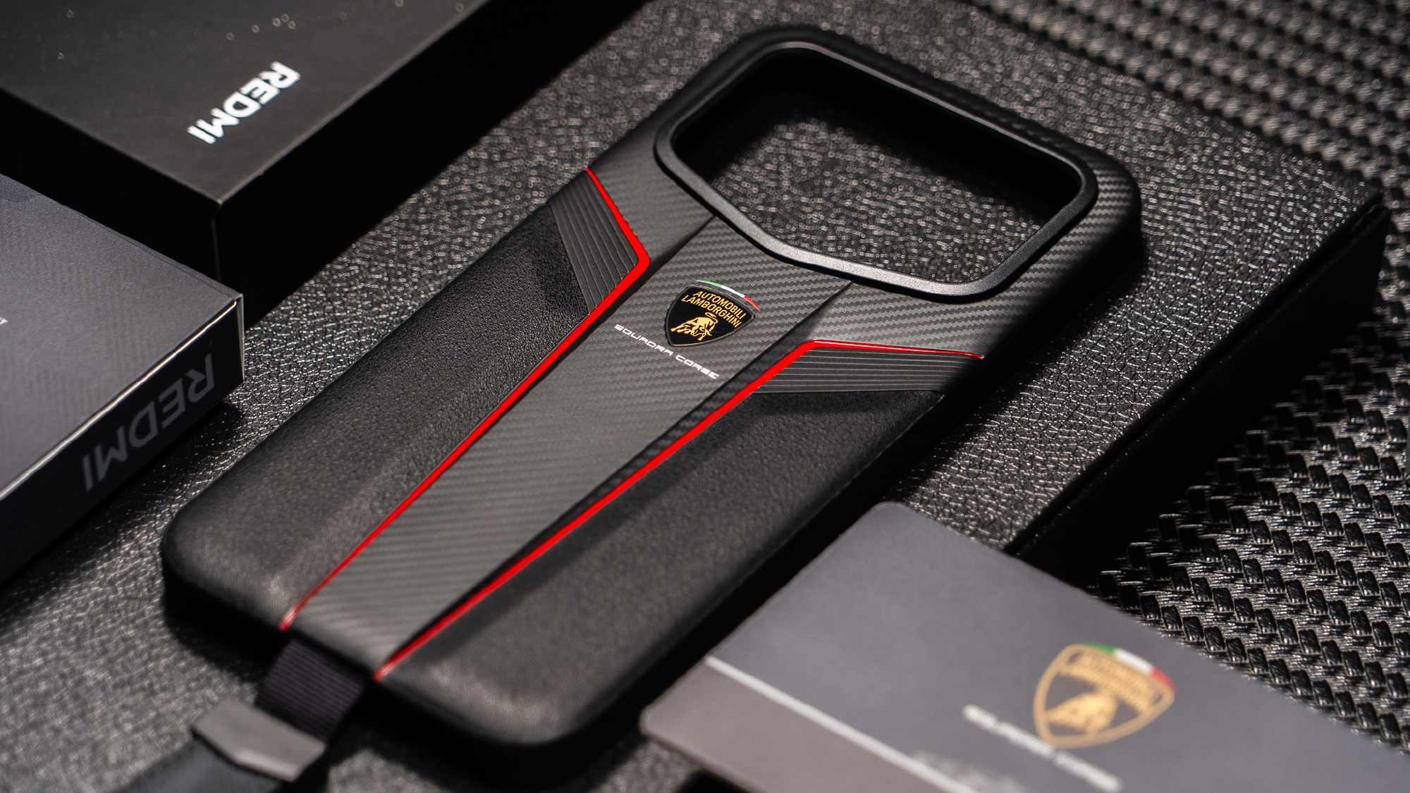 Ảnh Thực Tế Điện Thoại Lamborghini Ảnh Thực Tế Điện Thoại Lamborghini