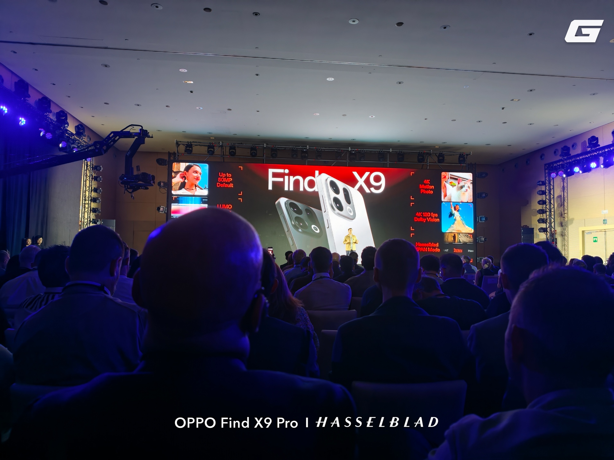 "Đối cứng" của iPhone 17 Pro Max và Galaxy S25 Ultra ra mắt toàn cầu: Pin tận 7.500mAh, lắp được ống kính như máy ảnh, Việt Nam ngày mai có giá- Ảnh 1. "Đối cứng" của iPhone 17 Pro Max và Galaxy S25 Ultra ra mắt toàn cầu: Pin tận 7.500mAh, lắp được ống kính như máy ảnh, Việt Nam ngày mai có giá- Ảnh 1.