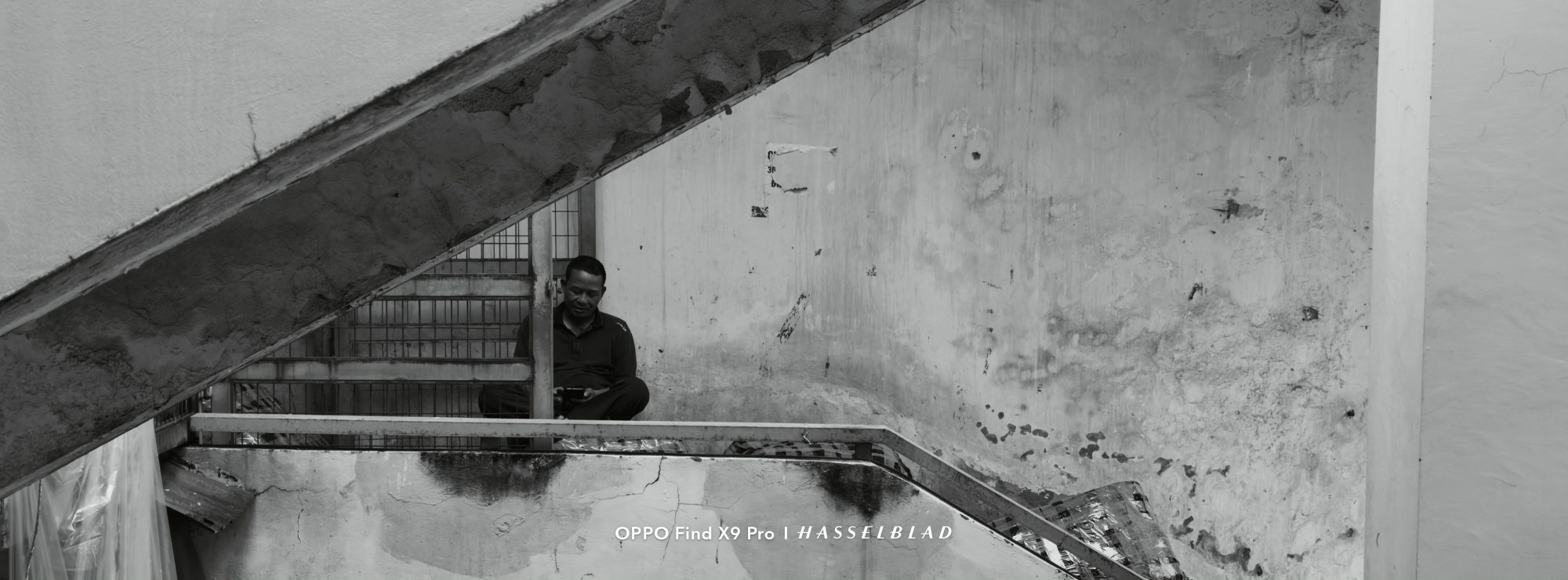 Trên Tay Oppo Find X9 Pro: Camera Chuẩn Hasselblad 200Mp Zoom Siêu Xa, Pin 7500Mah, Sạc 80W, Giá 32.99 Triệu- Ảnh 13. Trên Tay Oppo Find X9 Pro: Camera Chuẩn Hasselblad 200Mp Zoom Siêu Xa, Pin 7500Mah, Sạc 80W, Giá 32.99 Triệu- Ảnh 13.